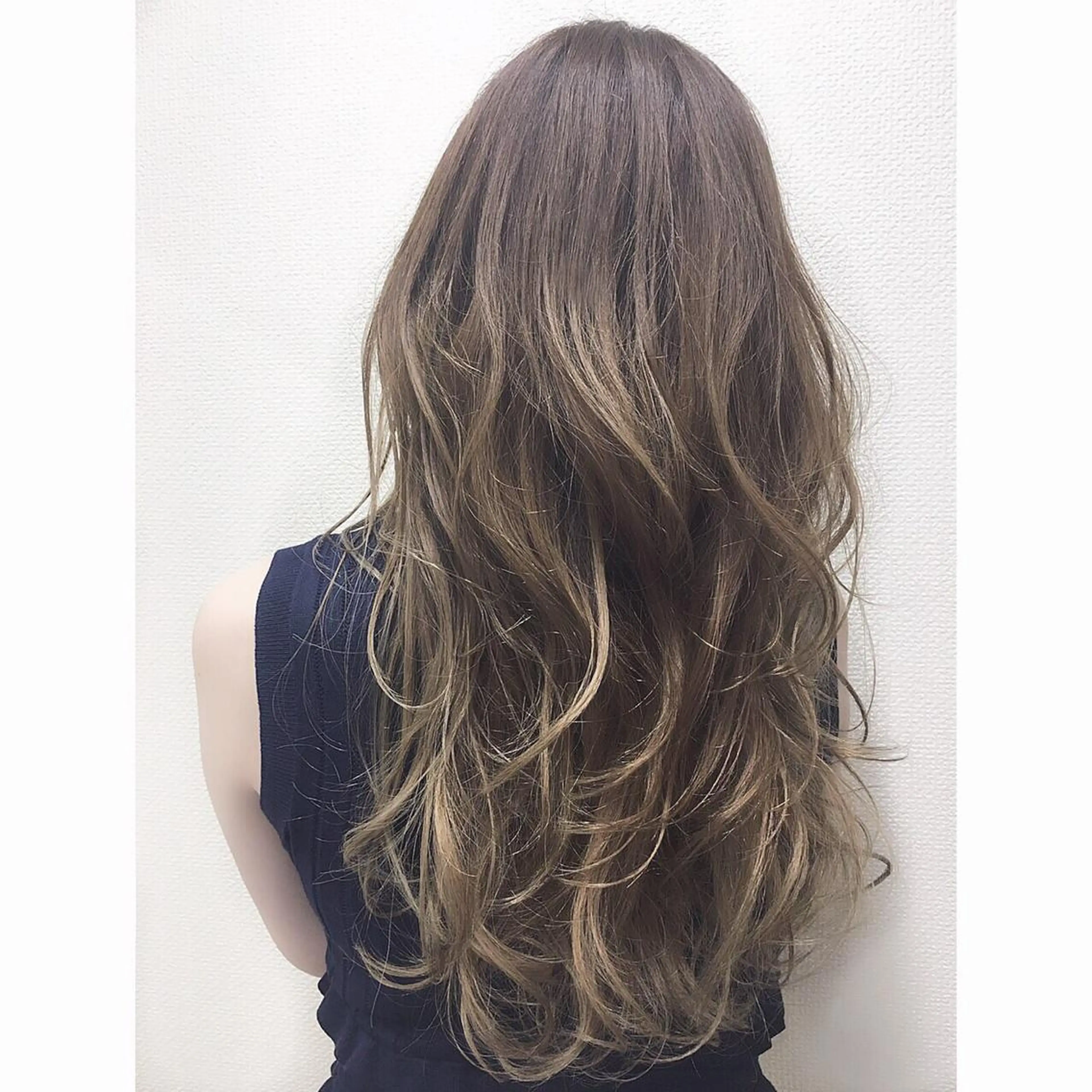 セミロング ロング カラー グラデーションカラー 外国人風カラー ロング peige 斉藤✨大人ヘアー✨のヘアスタイル