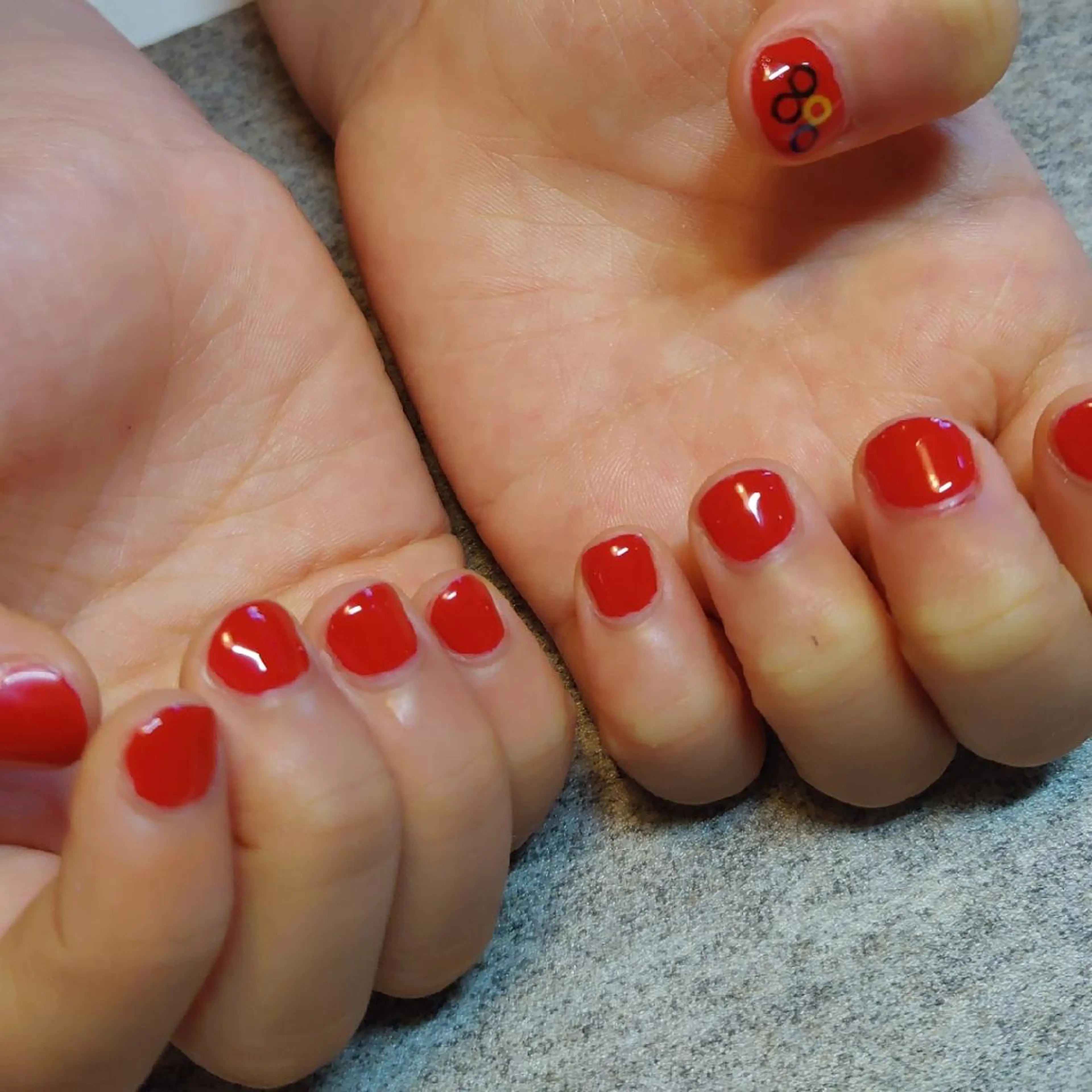 ネイル ジェヌインネイル 河内のネイルデザイン