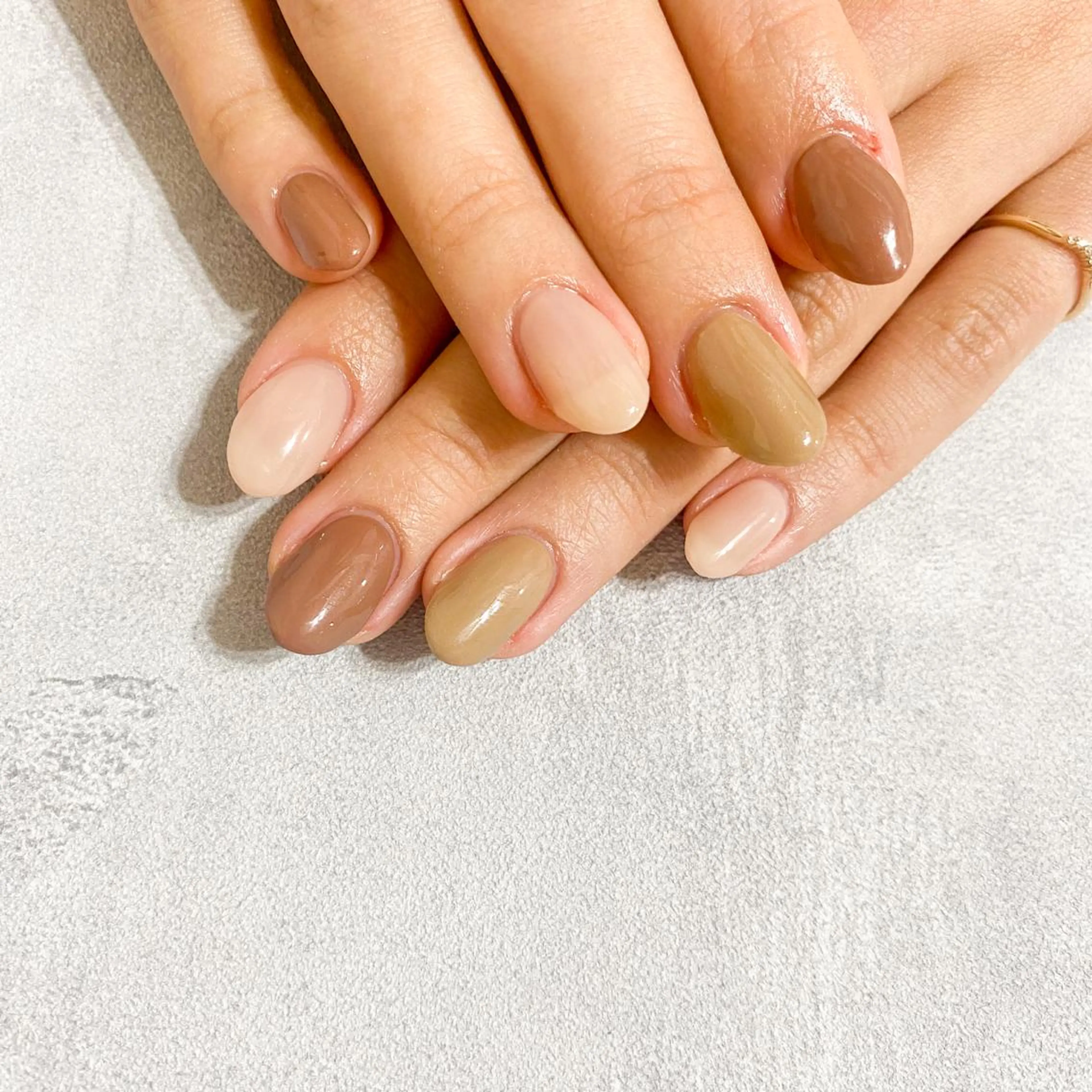 ネイル ハンドネイル ゴテゴテ💙ワンホン リオナのネイルデザイン