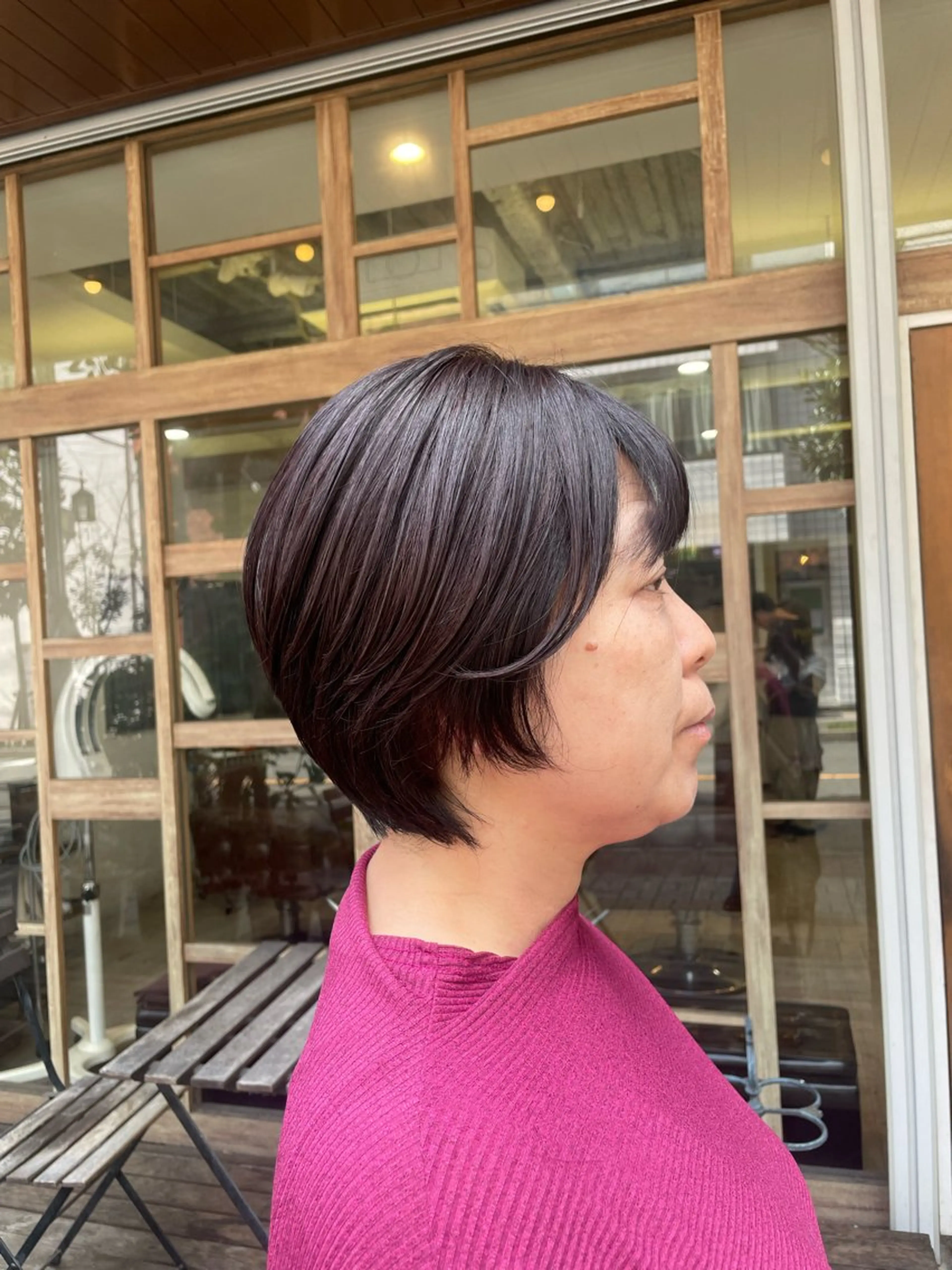 ショート カット ヘアカラー 立川・くびれミディ 旬なデザインカラーのヘアスタイル