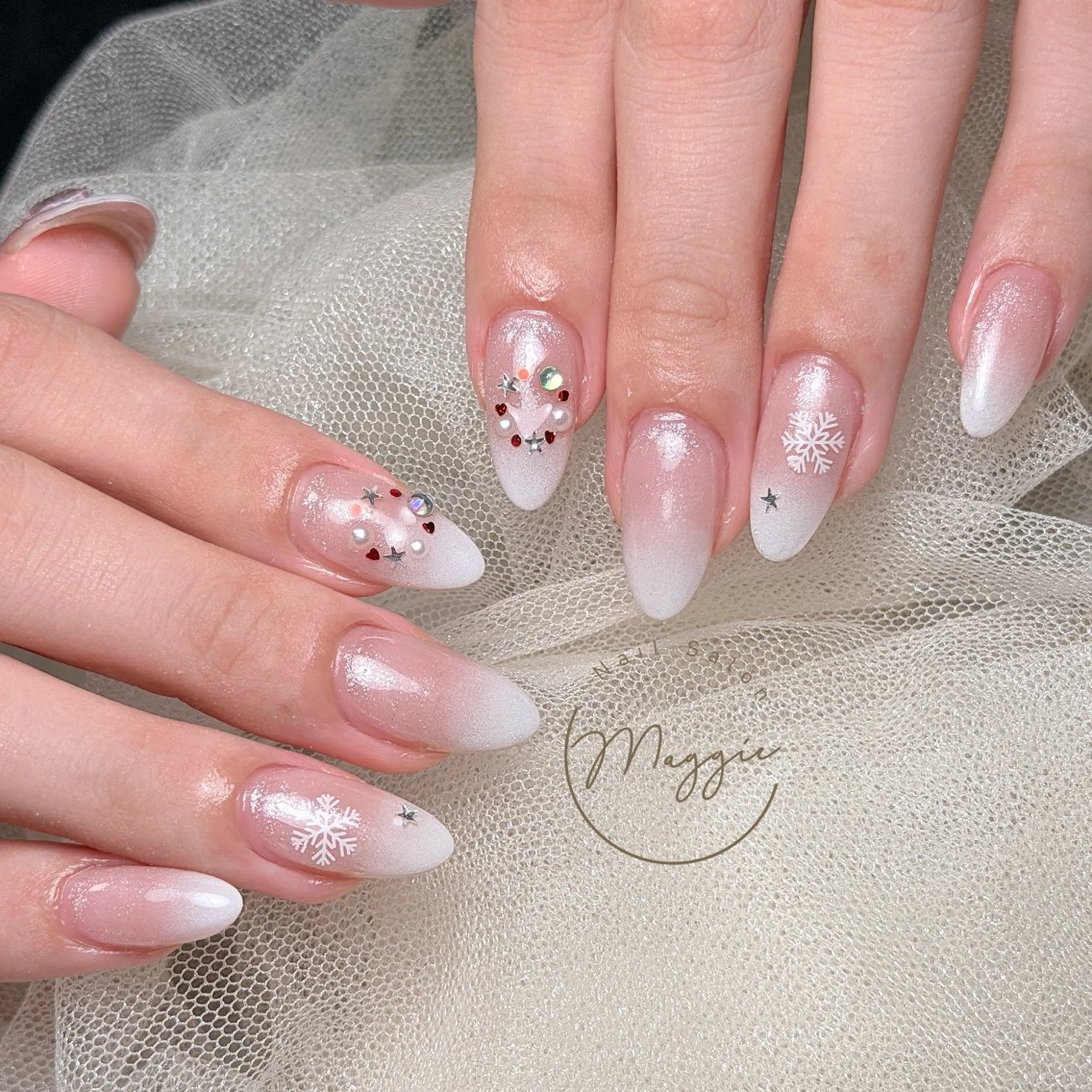 ネイル Maggie Nail🦩のネイルデザイン