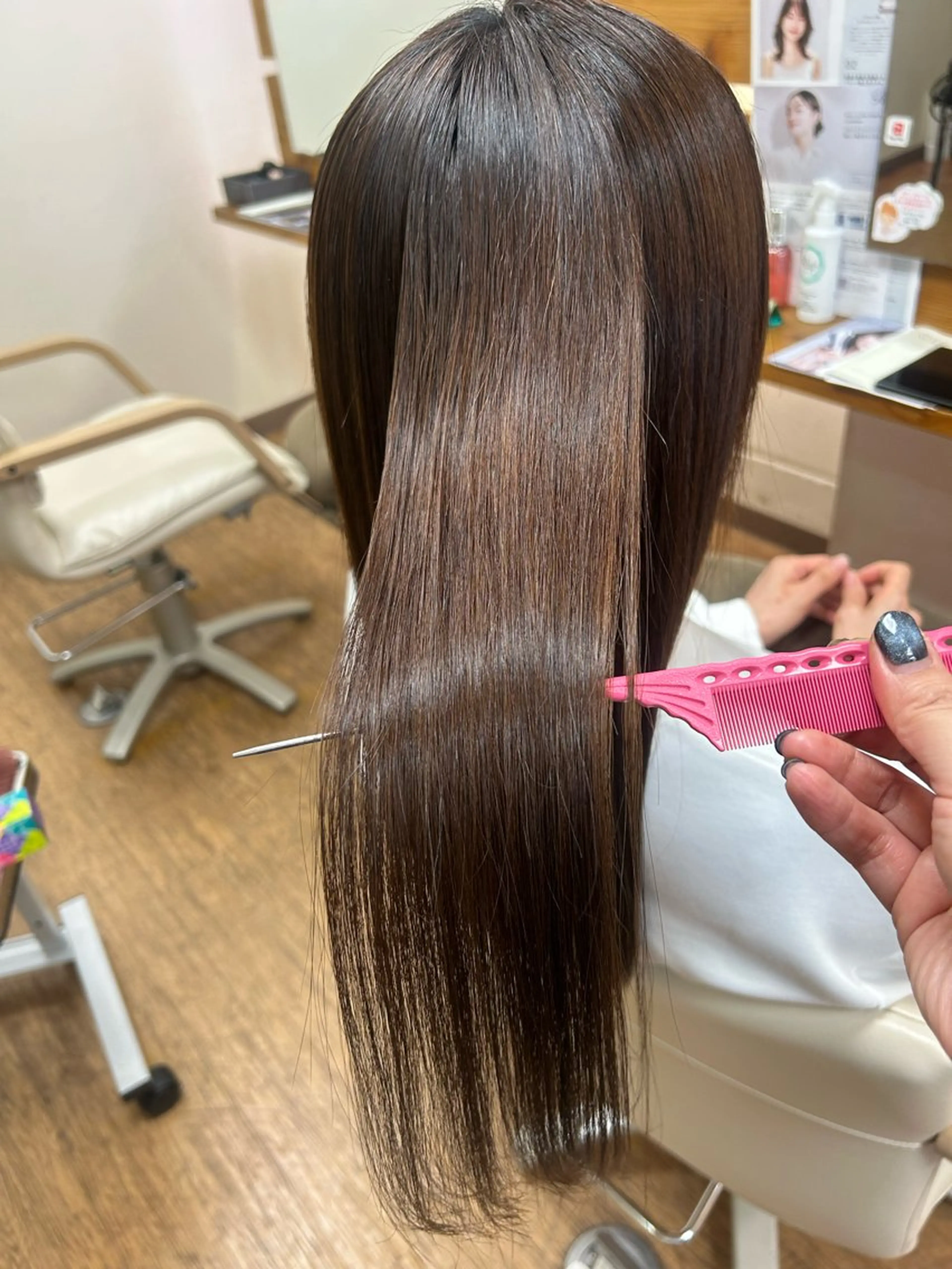 ロング 神谷 千明のヘアスタイル