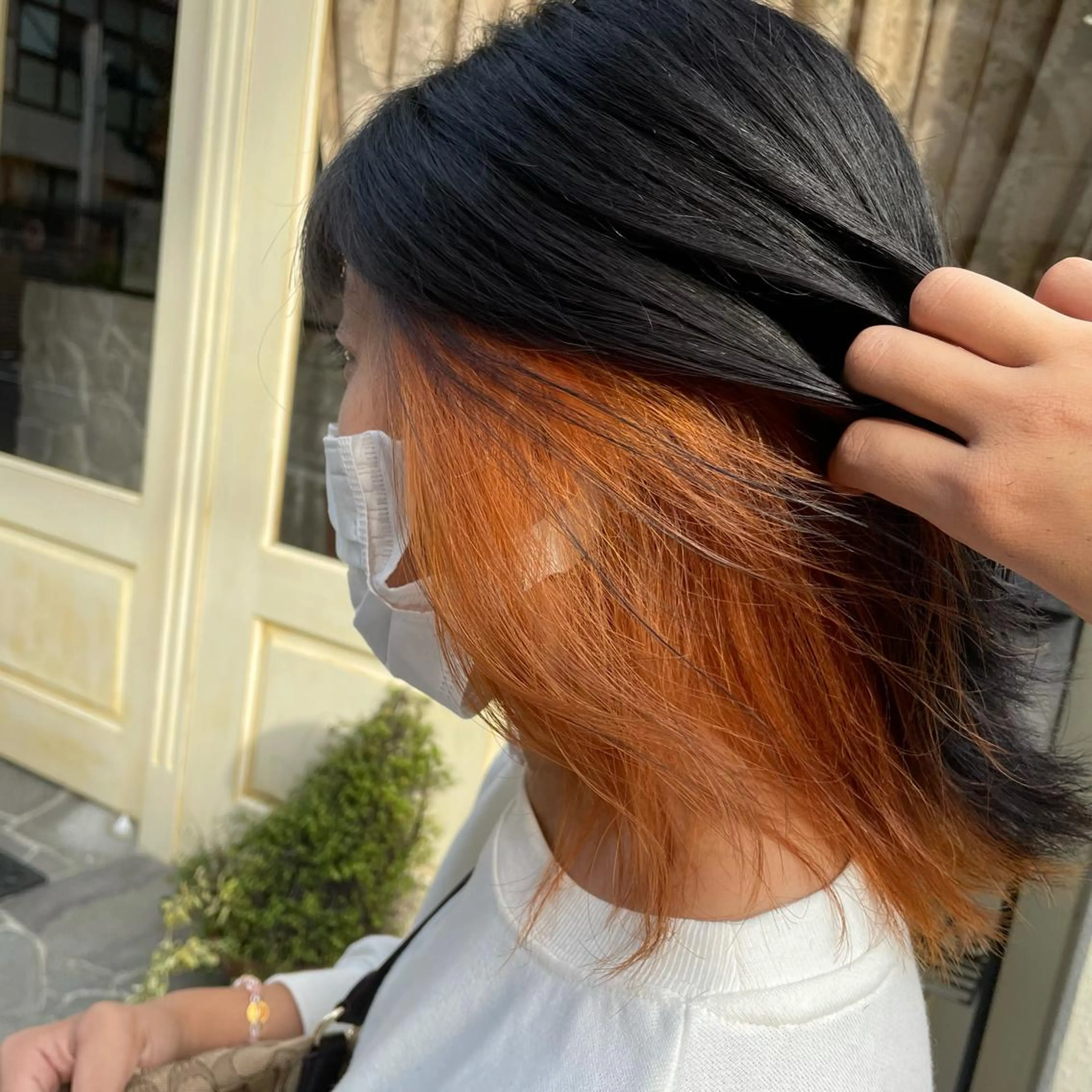 ミディアム カラー ブリーチ オレンジ ヘアカラー 上原 麻彩のマツエク・マツパデザイン