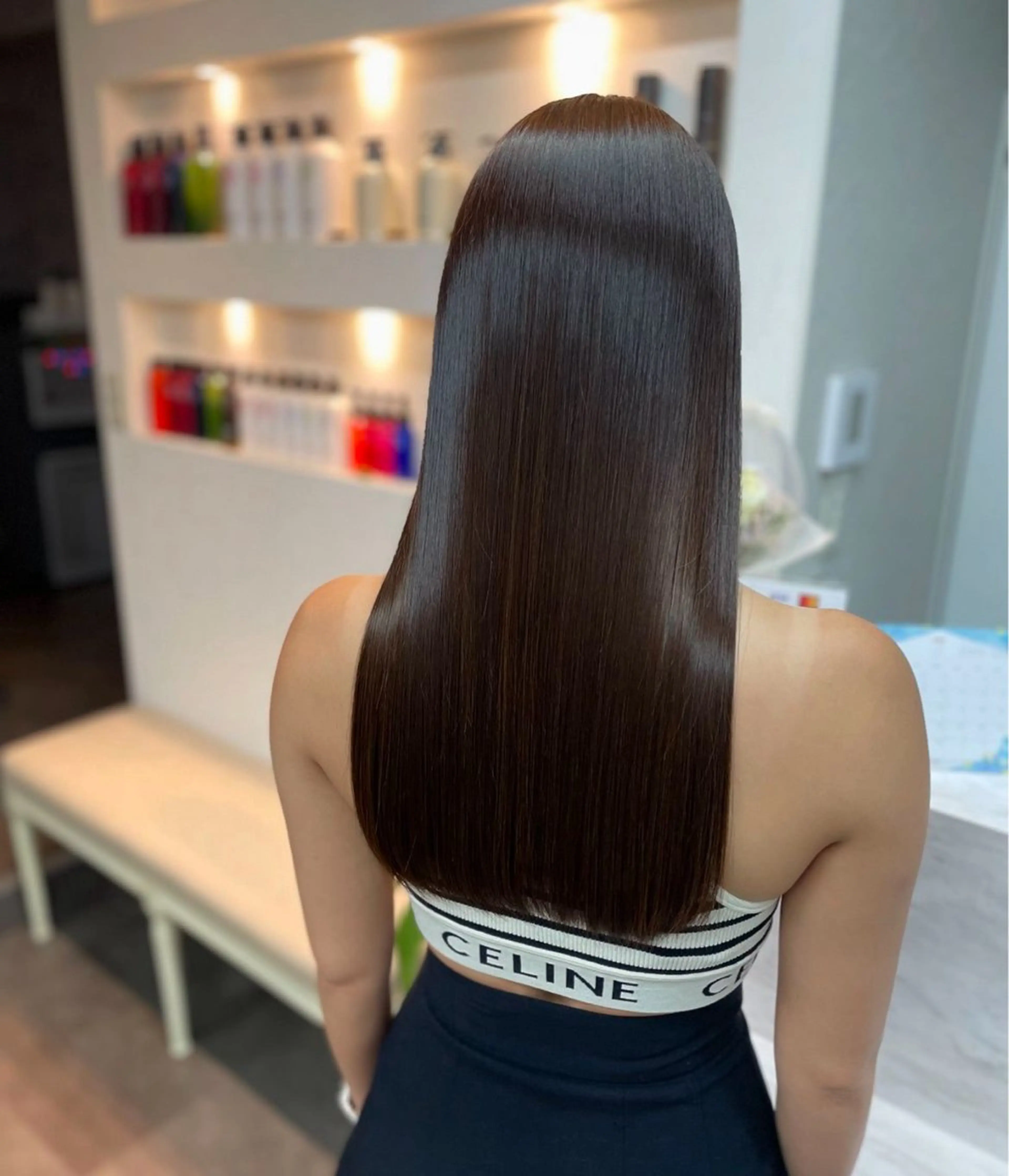 縮毛矯正+うるツヤトリートメント+カットの写真