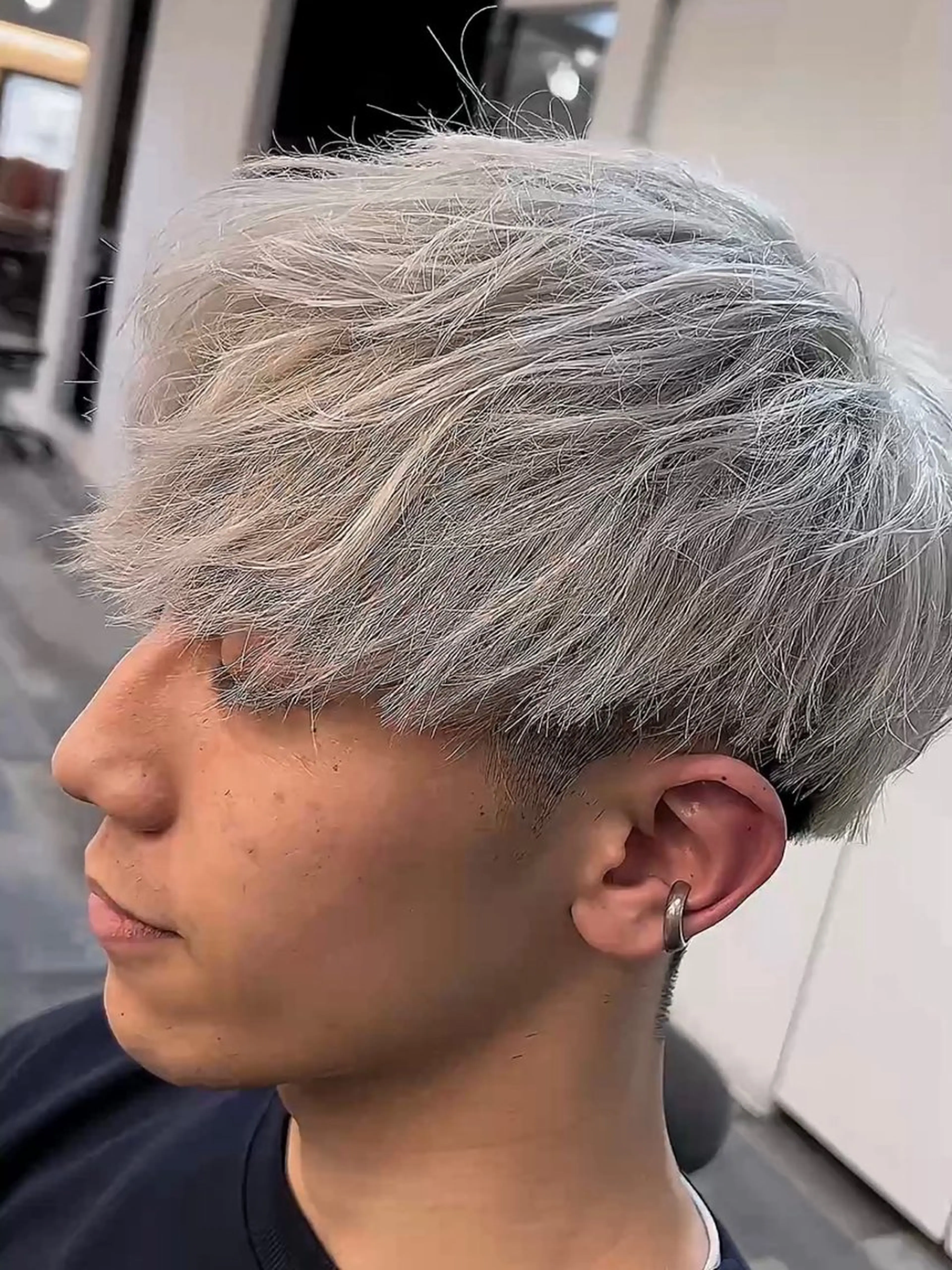 カラー メンズ 心斎橋メンズサロン リベルテグリットのヘアスタイル