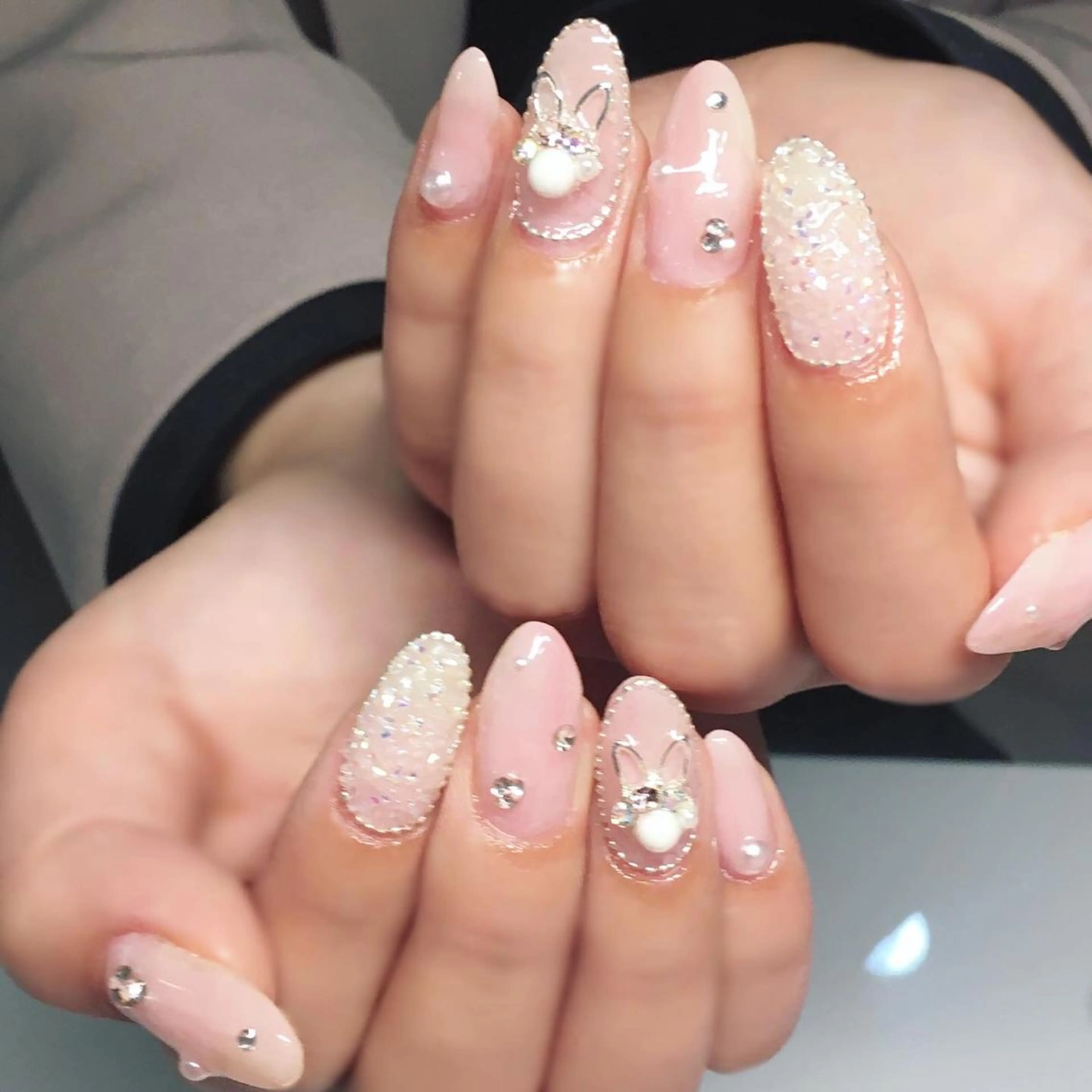 ネイル ジェルネイル キラキラネイル ピンク 春ネイル ストーンネイル Nyanco Nailのネイルデザイン