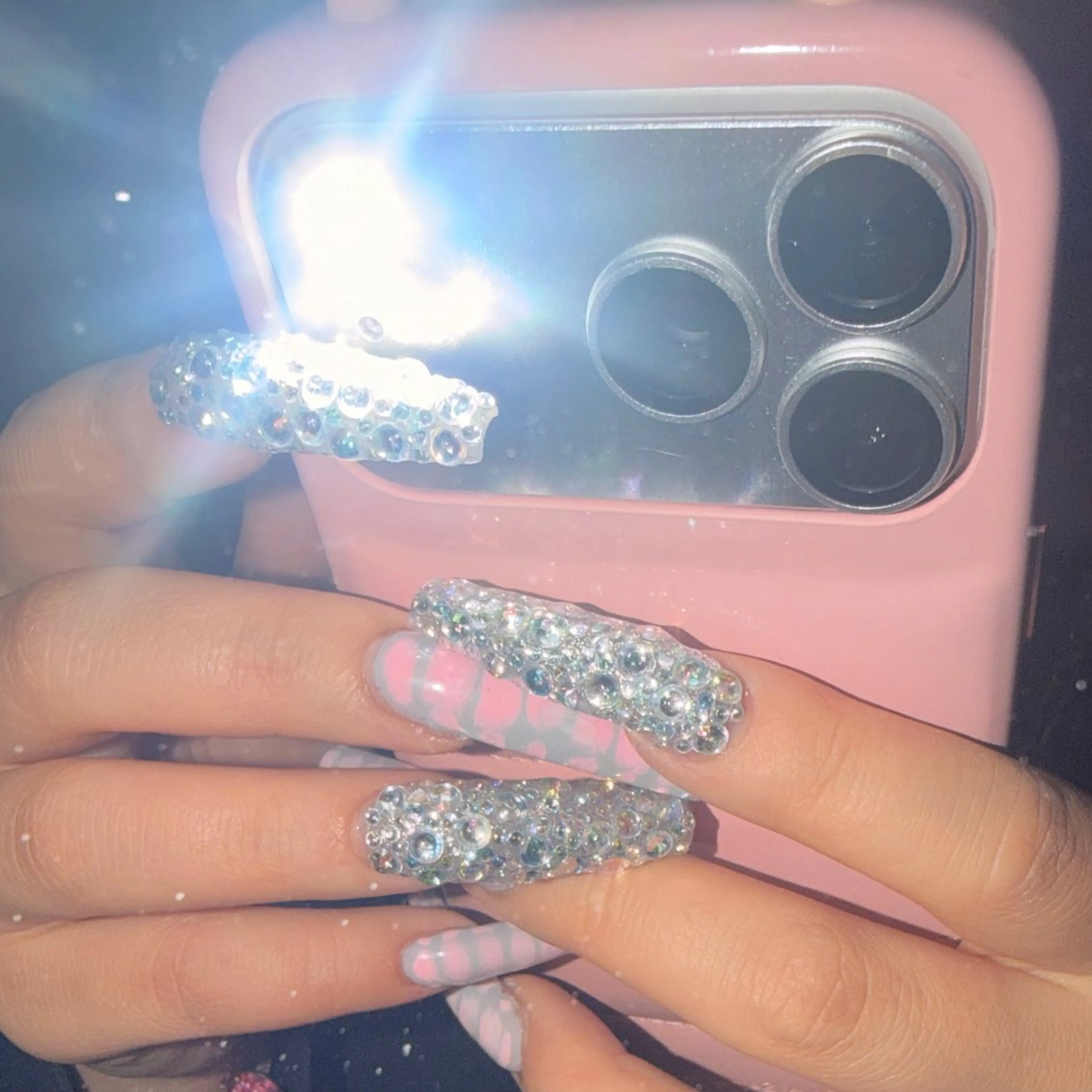 ロング 小川 柚香のネイルデザイン