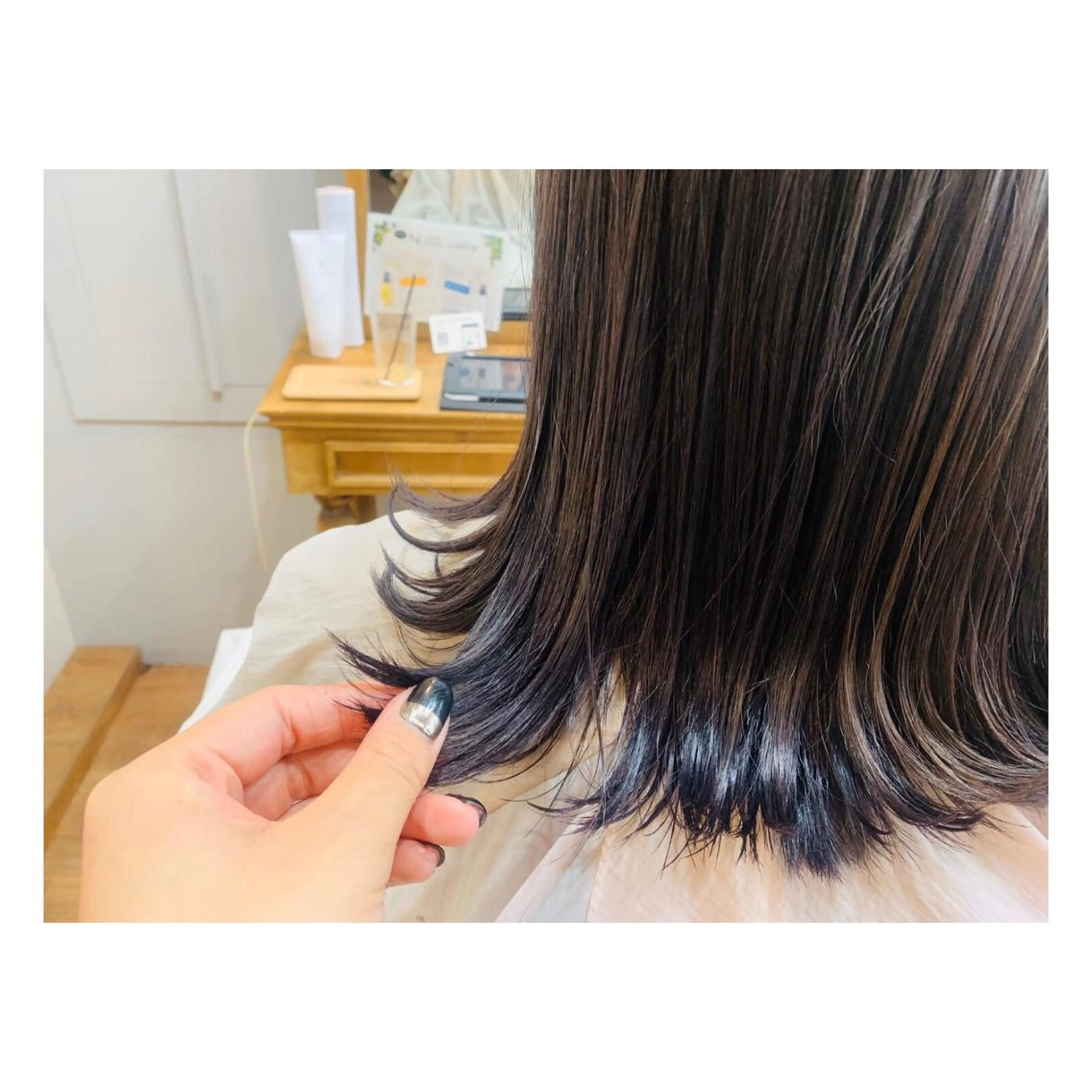 ミディアム カラー まちだ ひとみのヘアスタイル