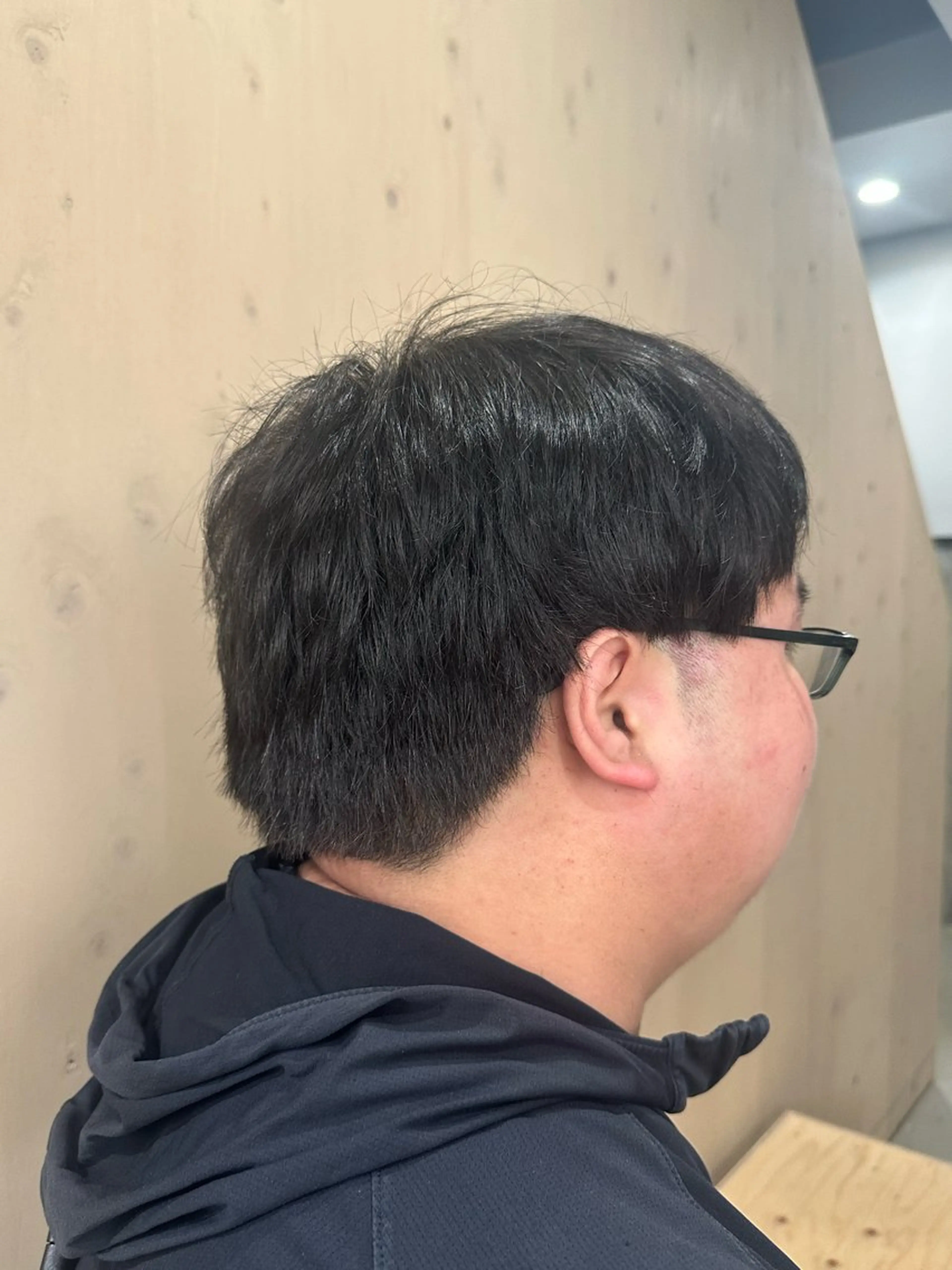 メンズカット 4月16日（木）20時​〜​（写真のようなスタイルになります。サイドは刈り上げあります）の写真