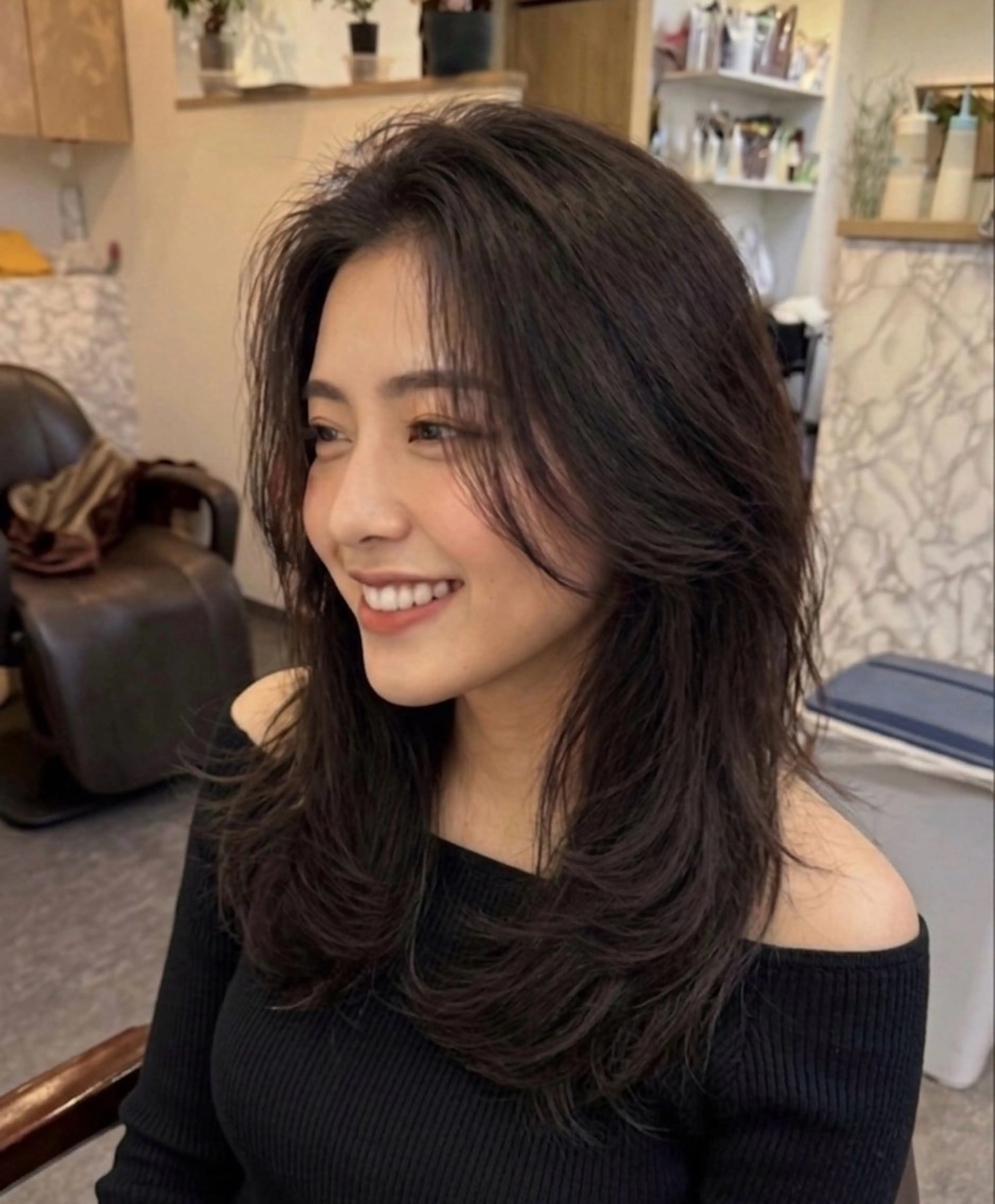 ロング レイヤーカット メンズ特化× レディース強化中🔥のヘアスタイル