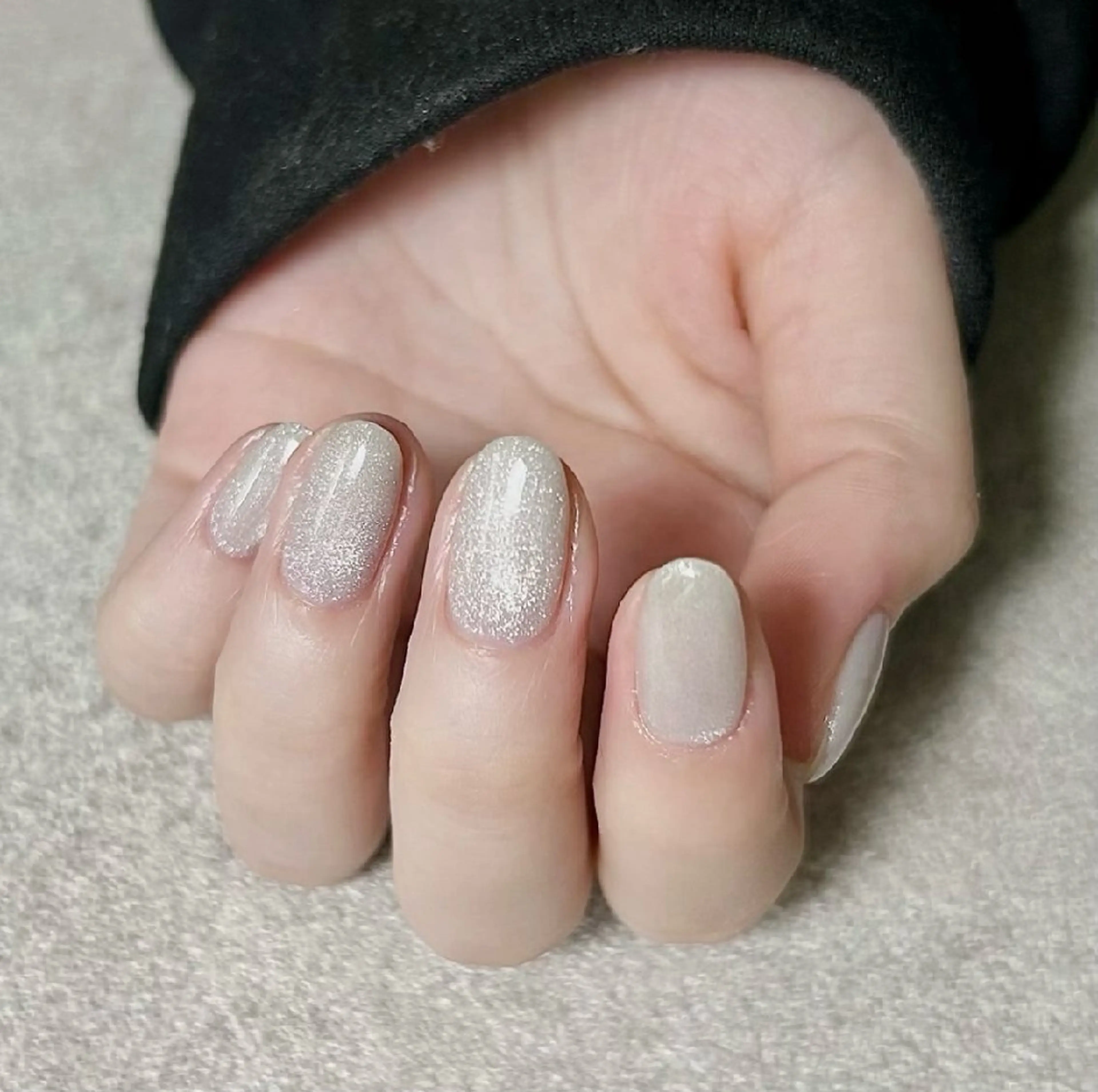 ネイル マグネットネイル マグネットワンカラー ワンカラーネイル ハンドネイル nailsalon　blast所属・atelier　 univ.のネイルデザイン