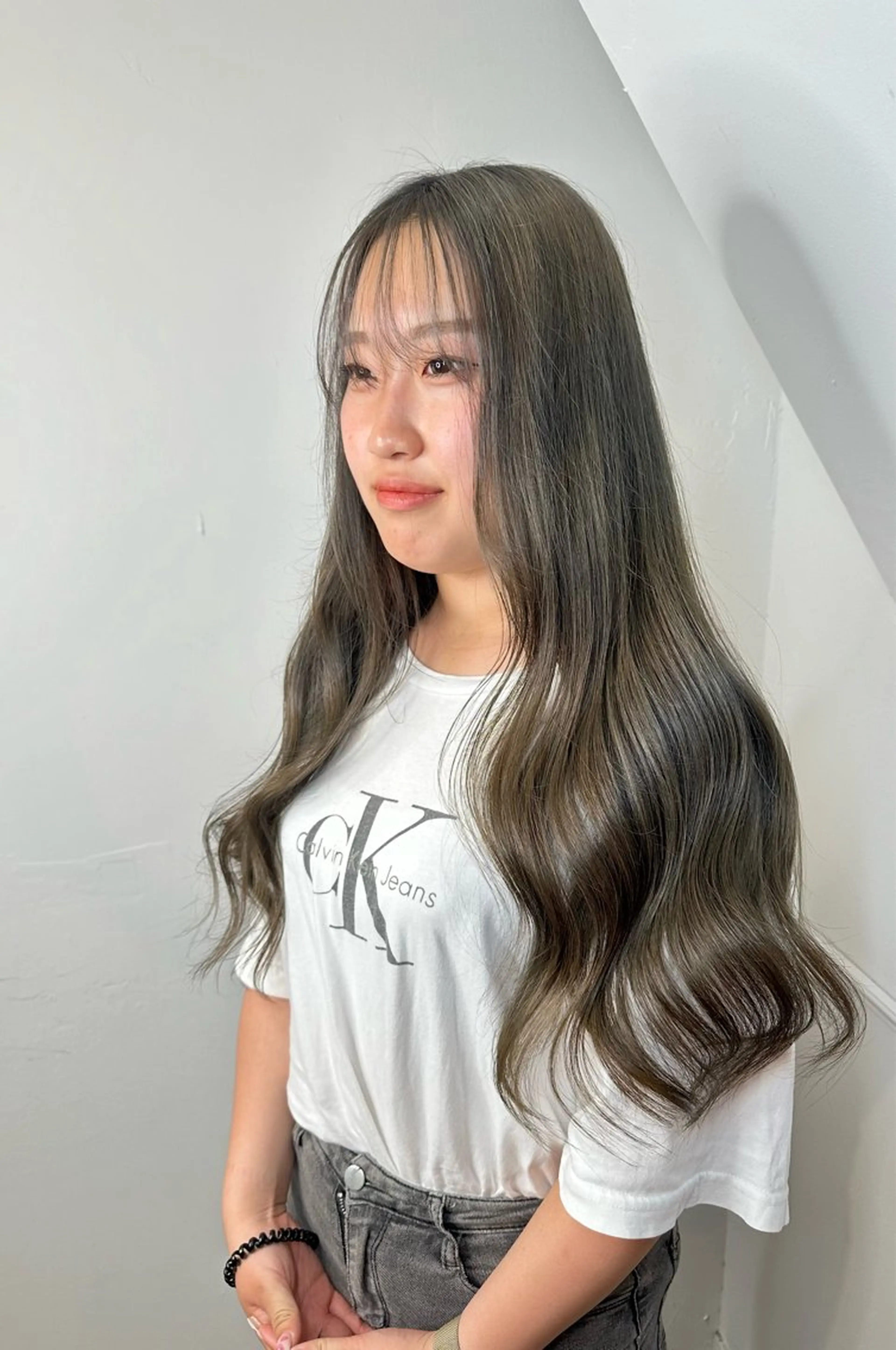 カラー ヘアカラー トリートメント 韓国レイヤ ー支持No.1renのヘアスタイル