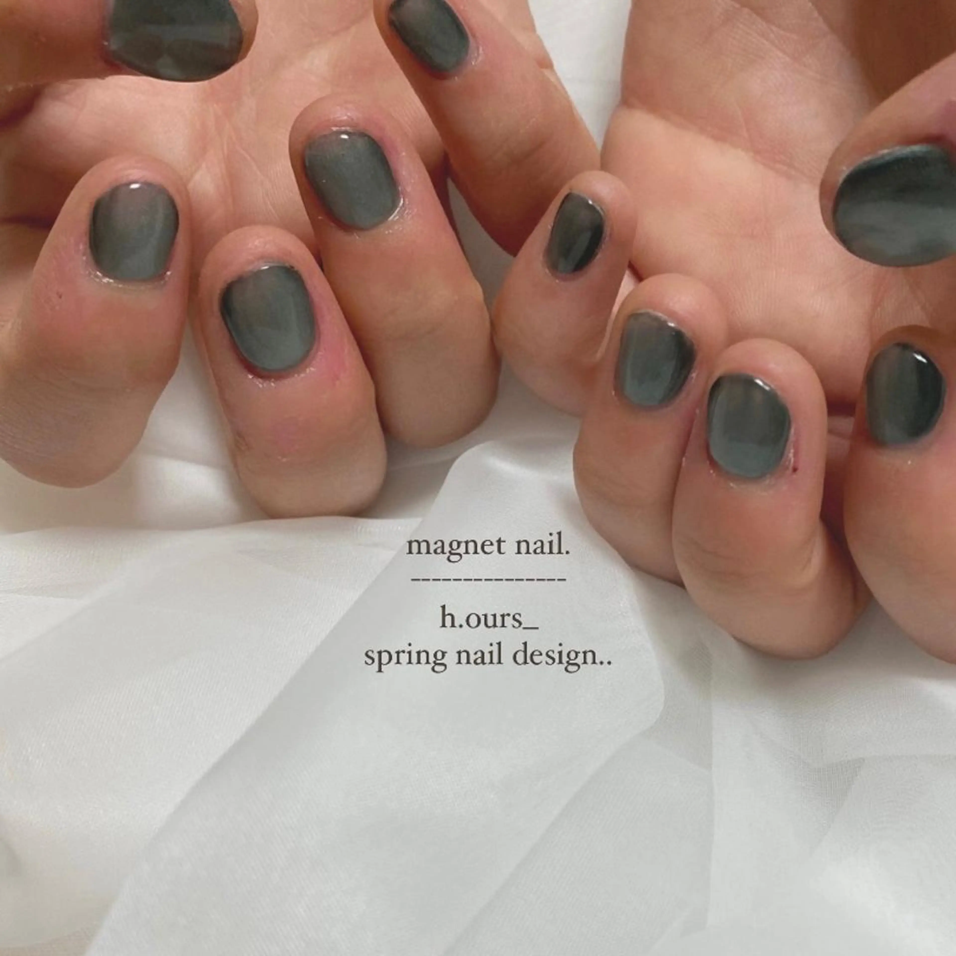 ネイル マグネットネイル ワンカラーネイル h.ours _のネイルデザイン