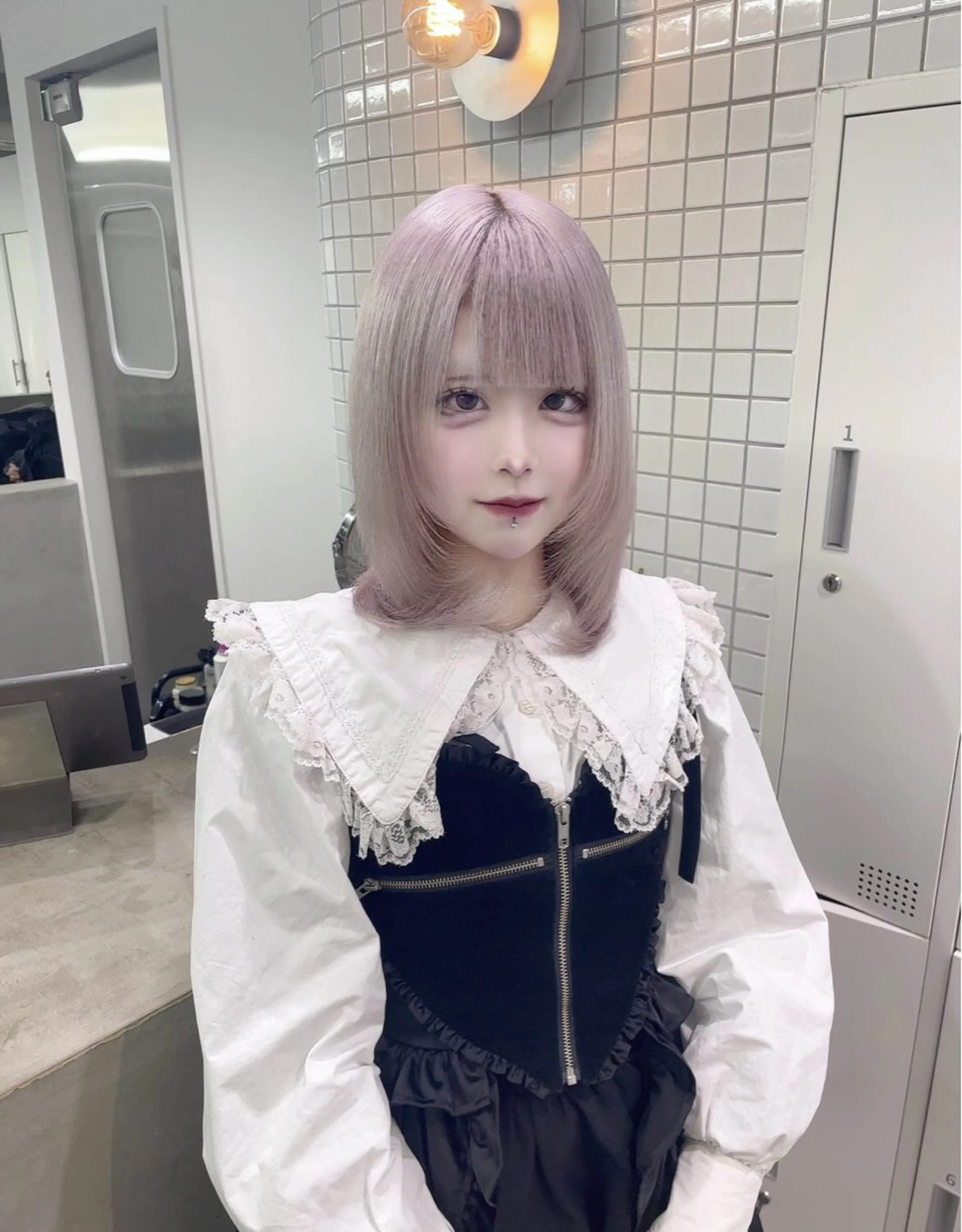 セミロング カラー ヘアカラー ハイトーン/ピンク カラー/めい🎀のヘアスタイル