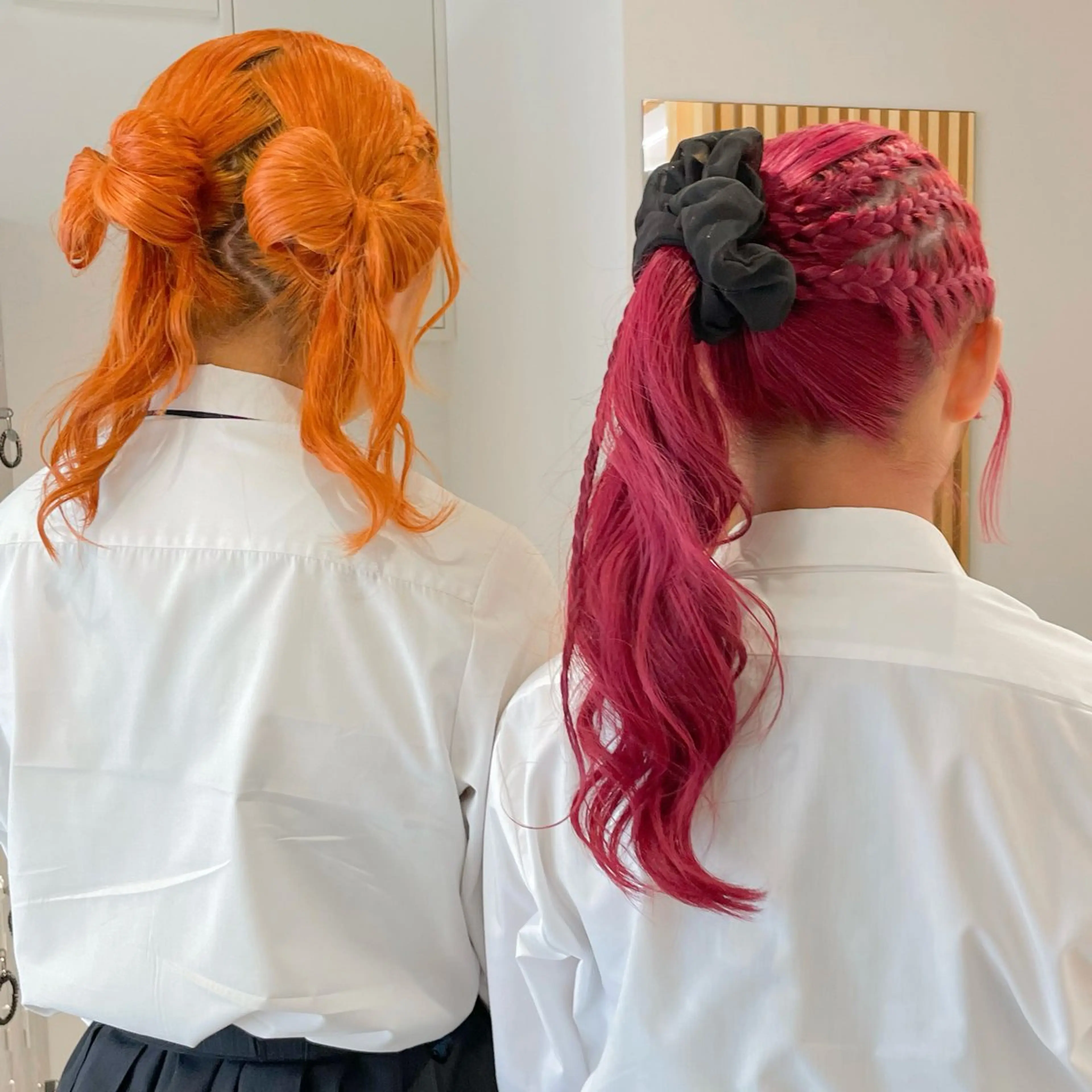 ヘアアレンジ ダブルカラー,透け カラーHINARIのヘアスタイル