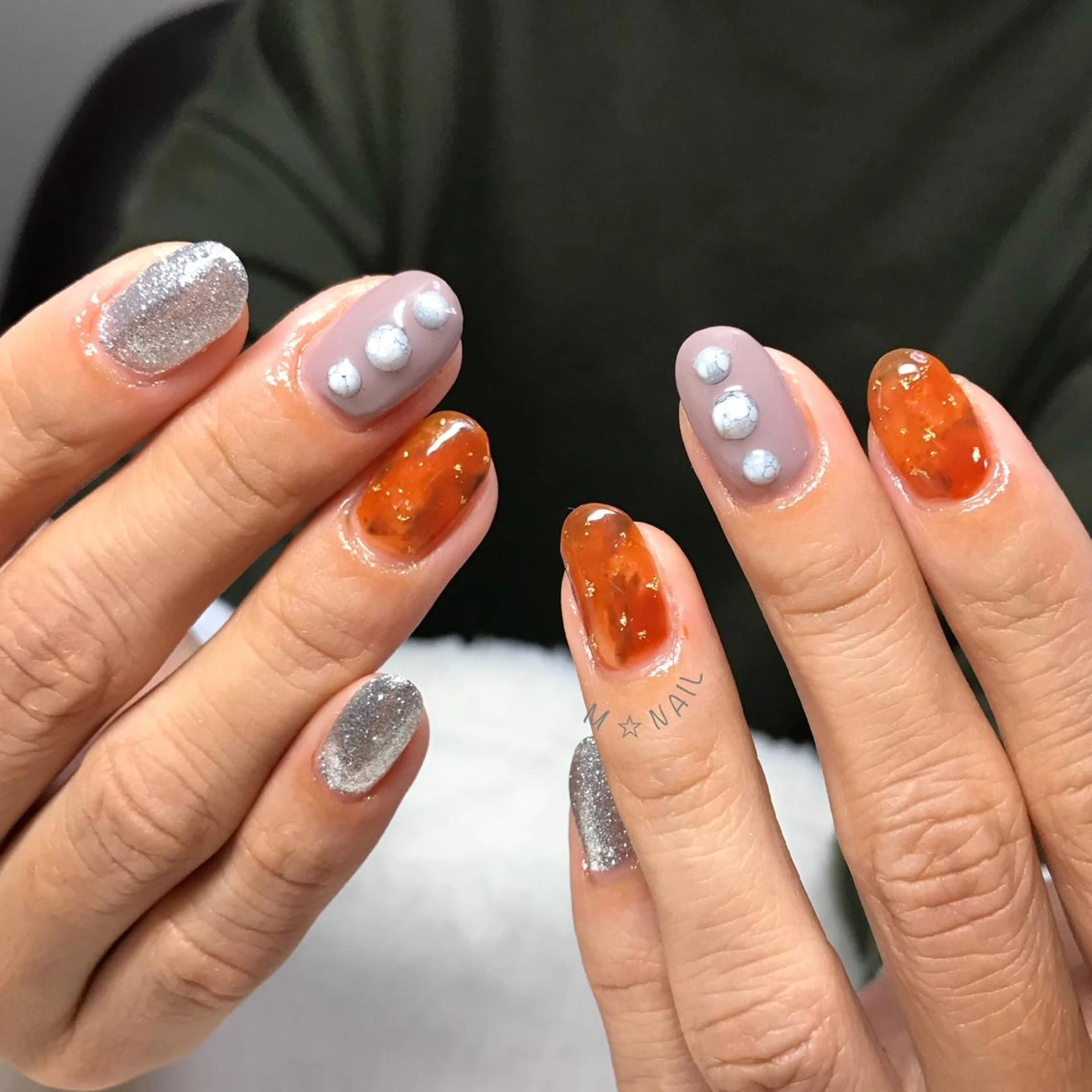 ネイル べっ甲ネイル COCO +のエステ・リラクイメージ