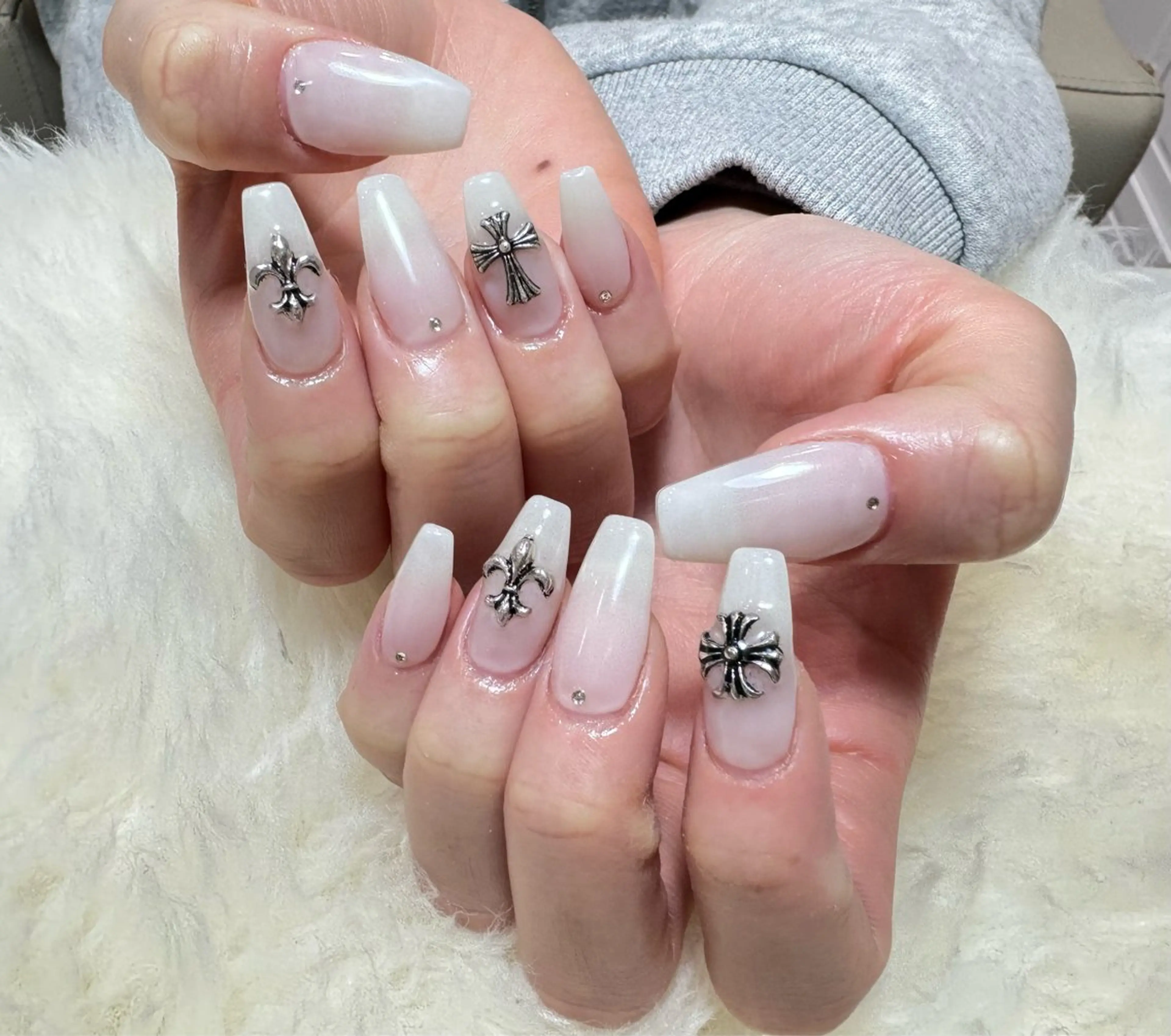 ネイル WISTERIA kozueのネイルデザイン