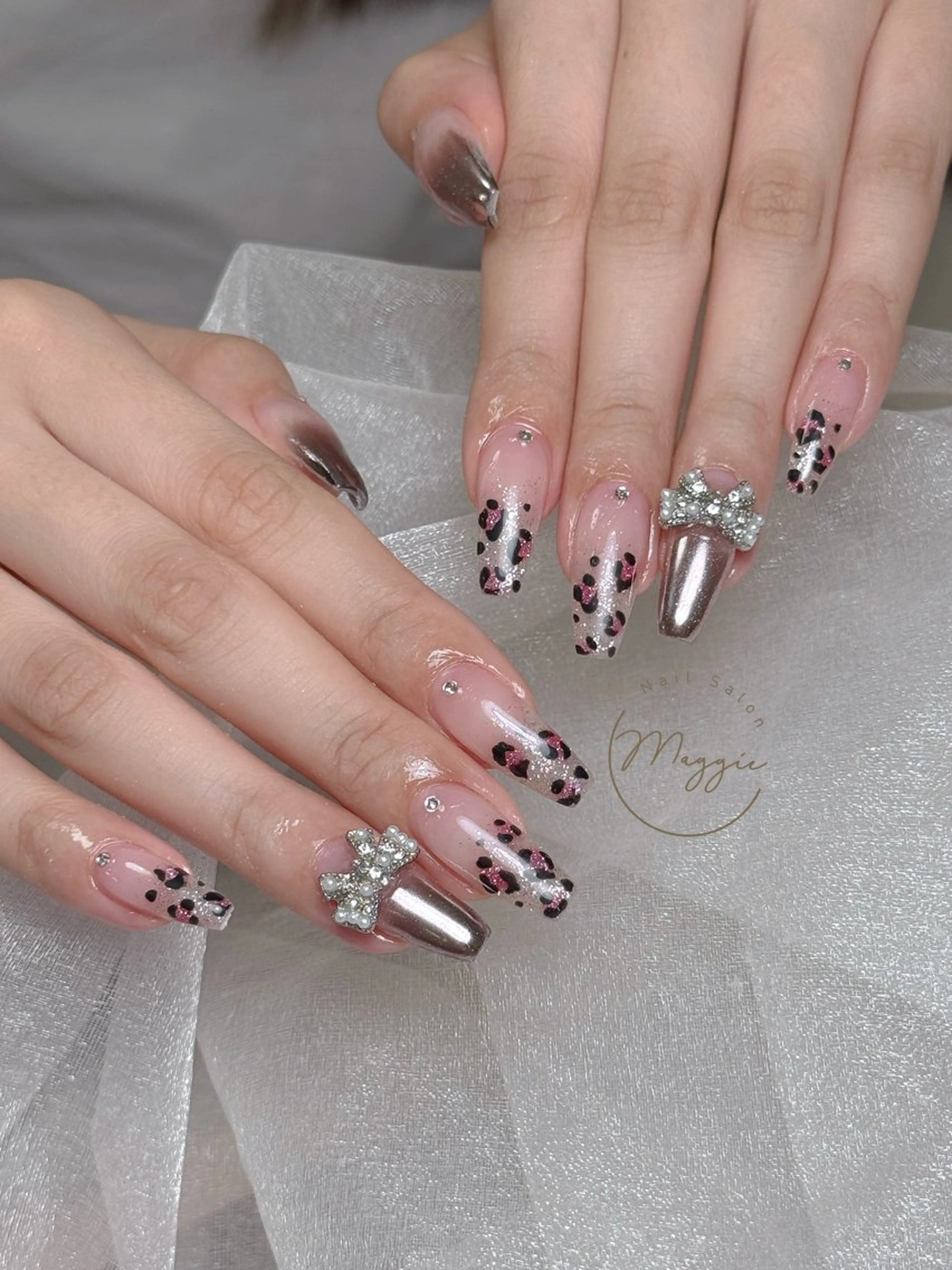 ネイル Maggie Nail🦩のネイルデザイン