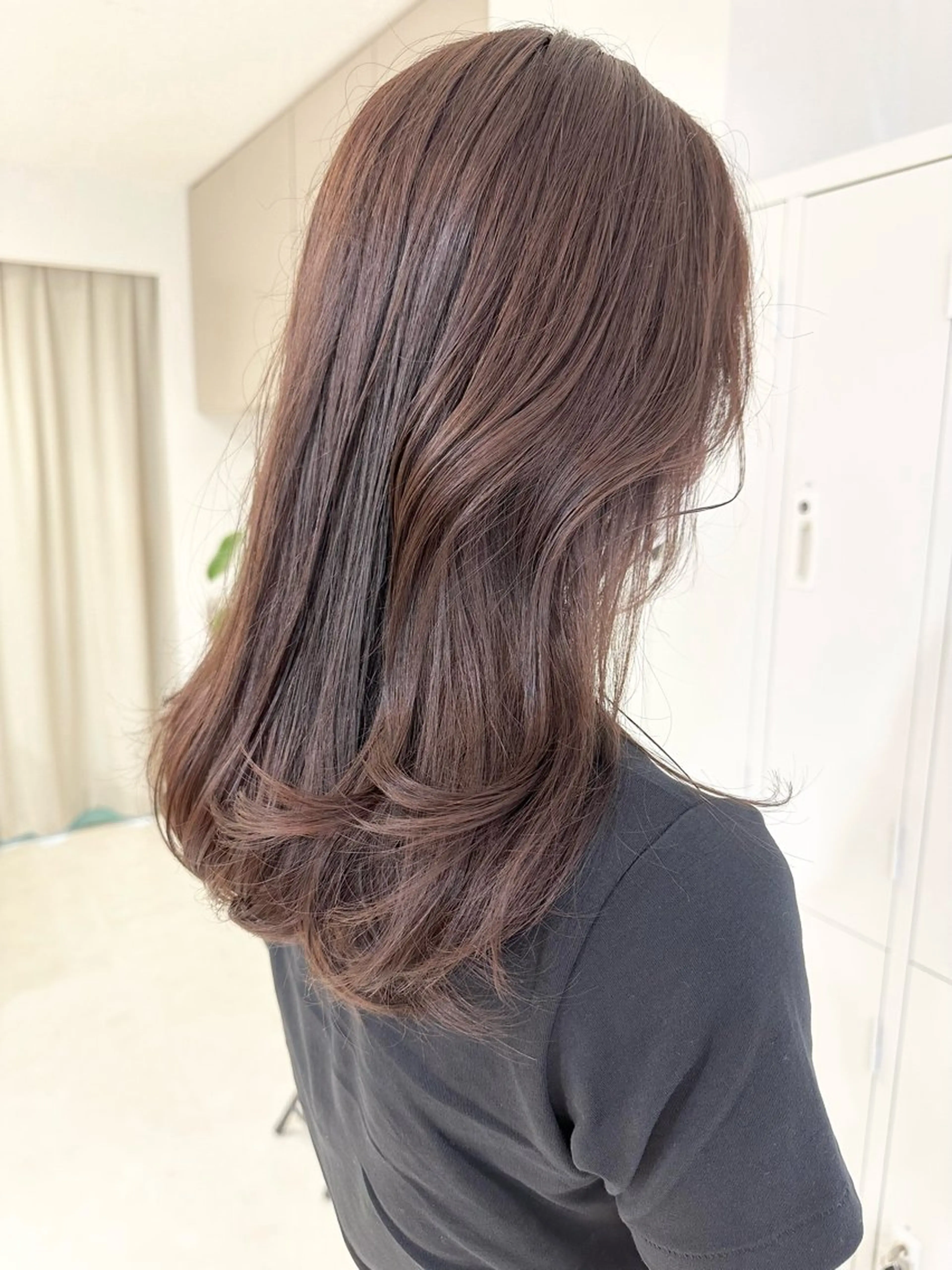 セミロング amoretto syuriのヘアスタイル
