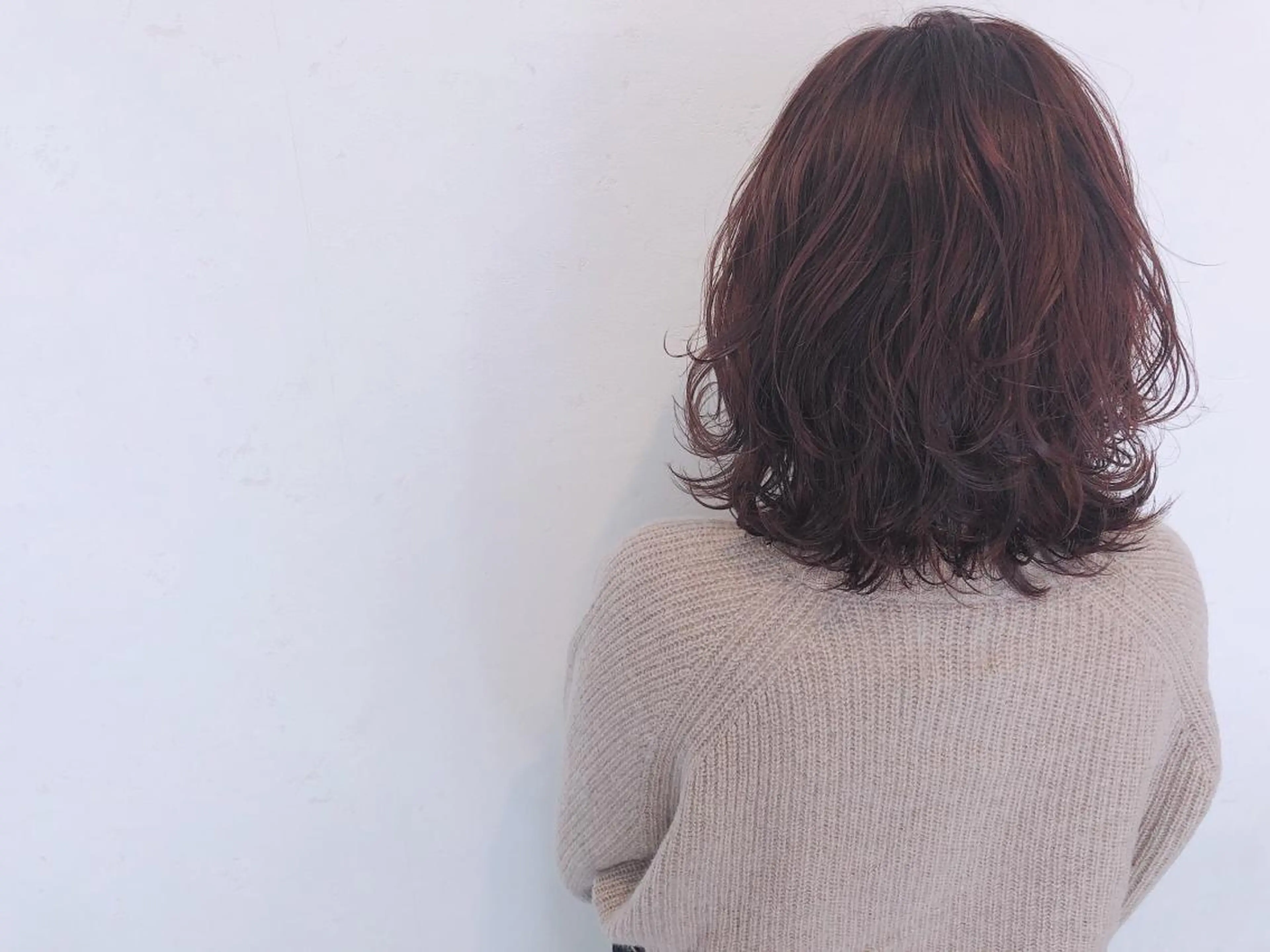 ミディアム カラー 伊藤 さやかのヘアスタイル