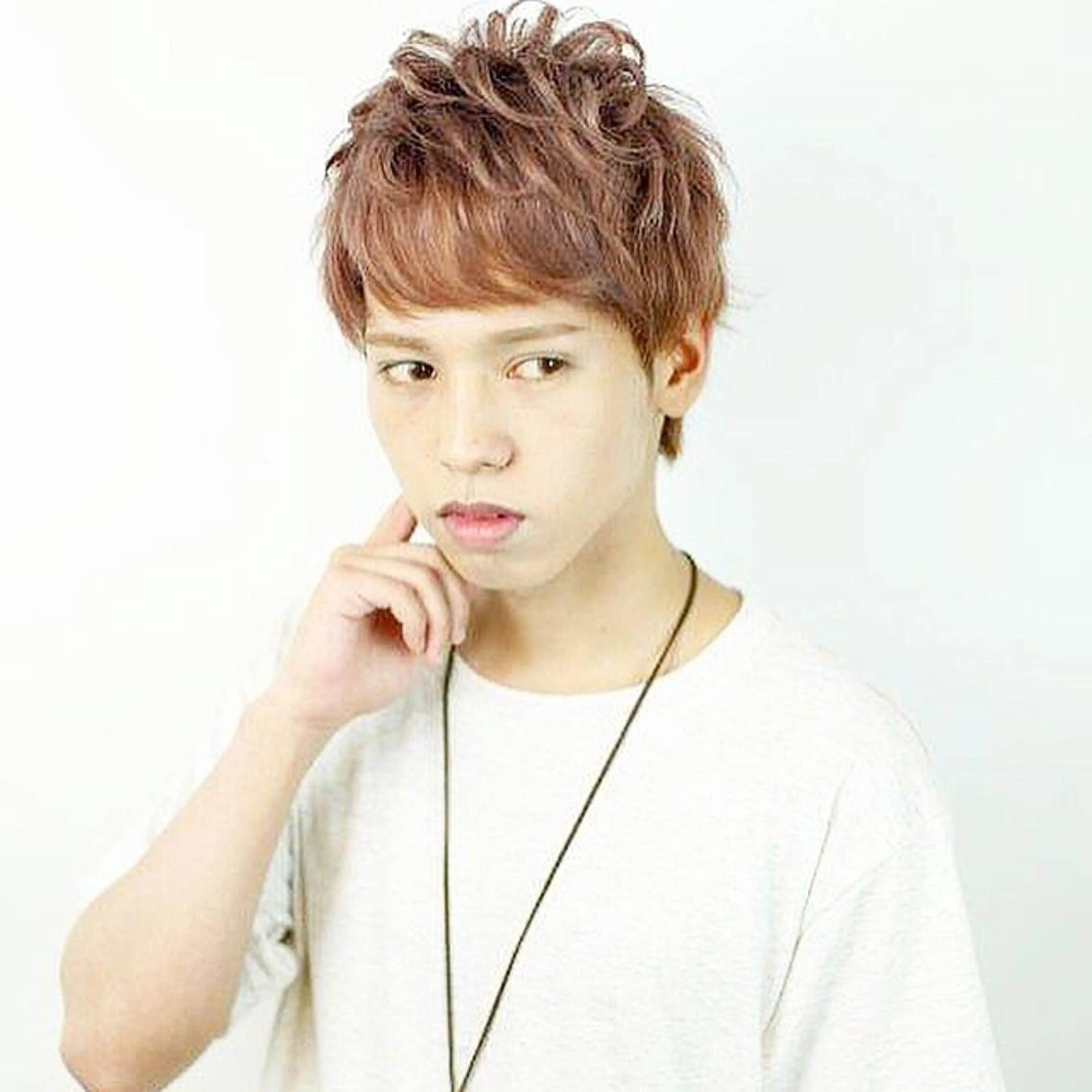 ショート カラー パーマ メンズ マッシュ メンズパーマ 似合わせボブ特化 mayaのヘアスタイル