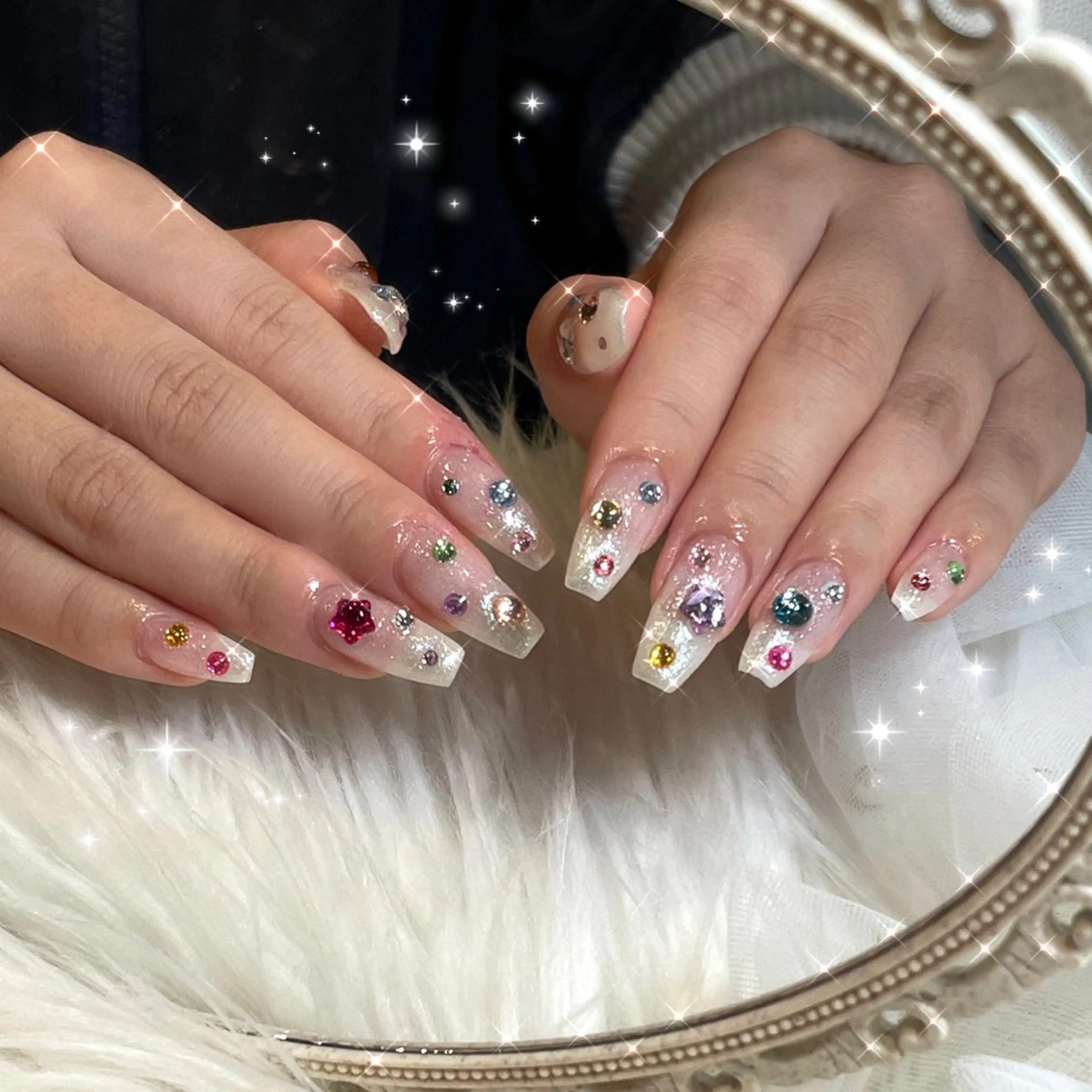 ネイル 持ち込み ストーンネイル yurika 🌷.*･ﾟのネイルデザイン