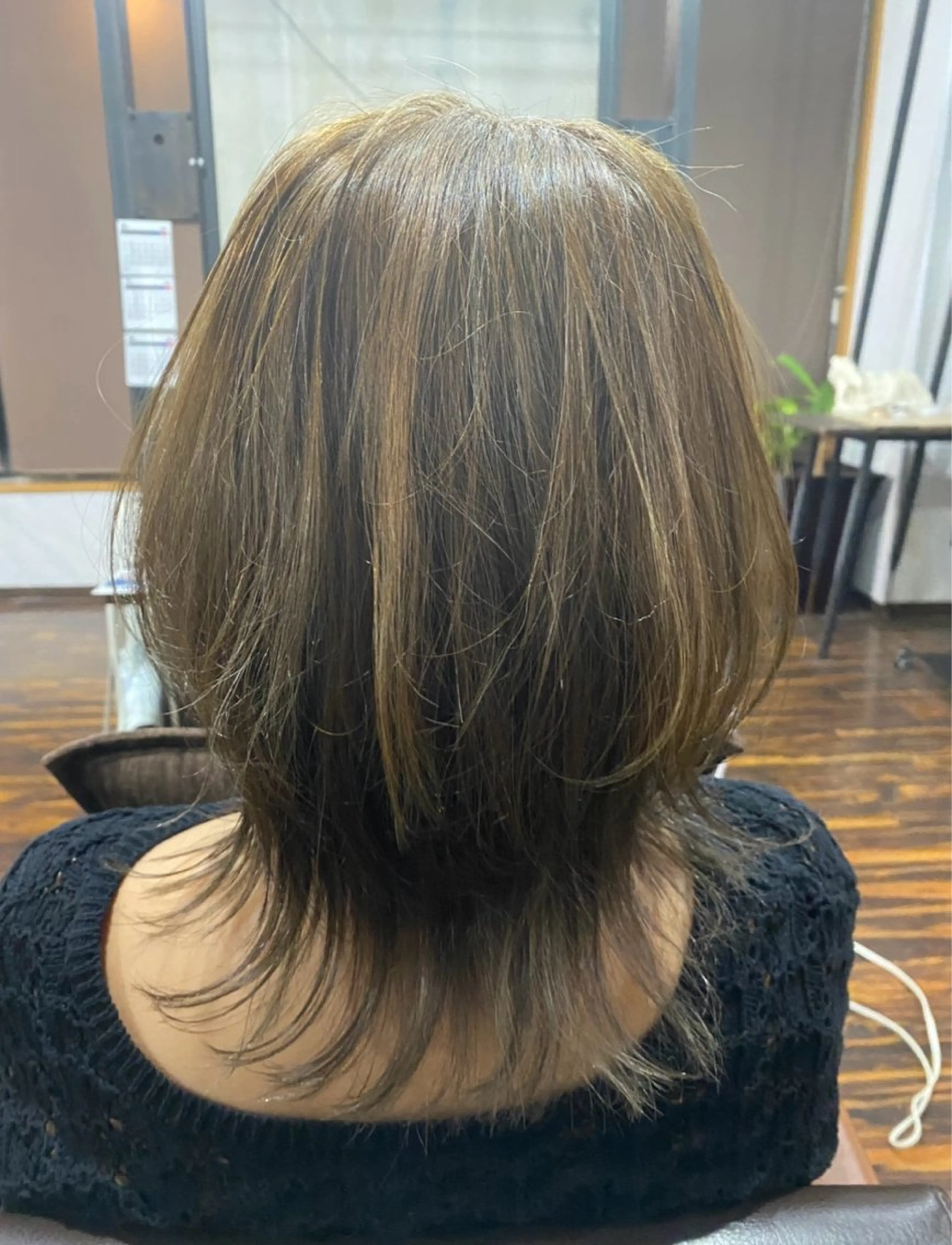 ミディアム カラー ヘアカラー 丸林 流音のヘアスタイル