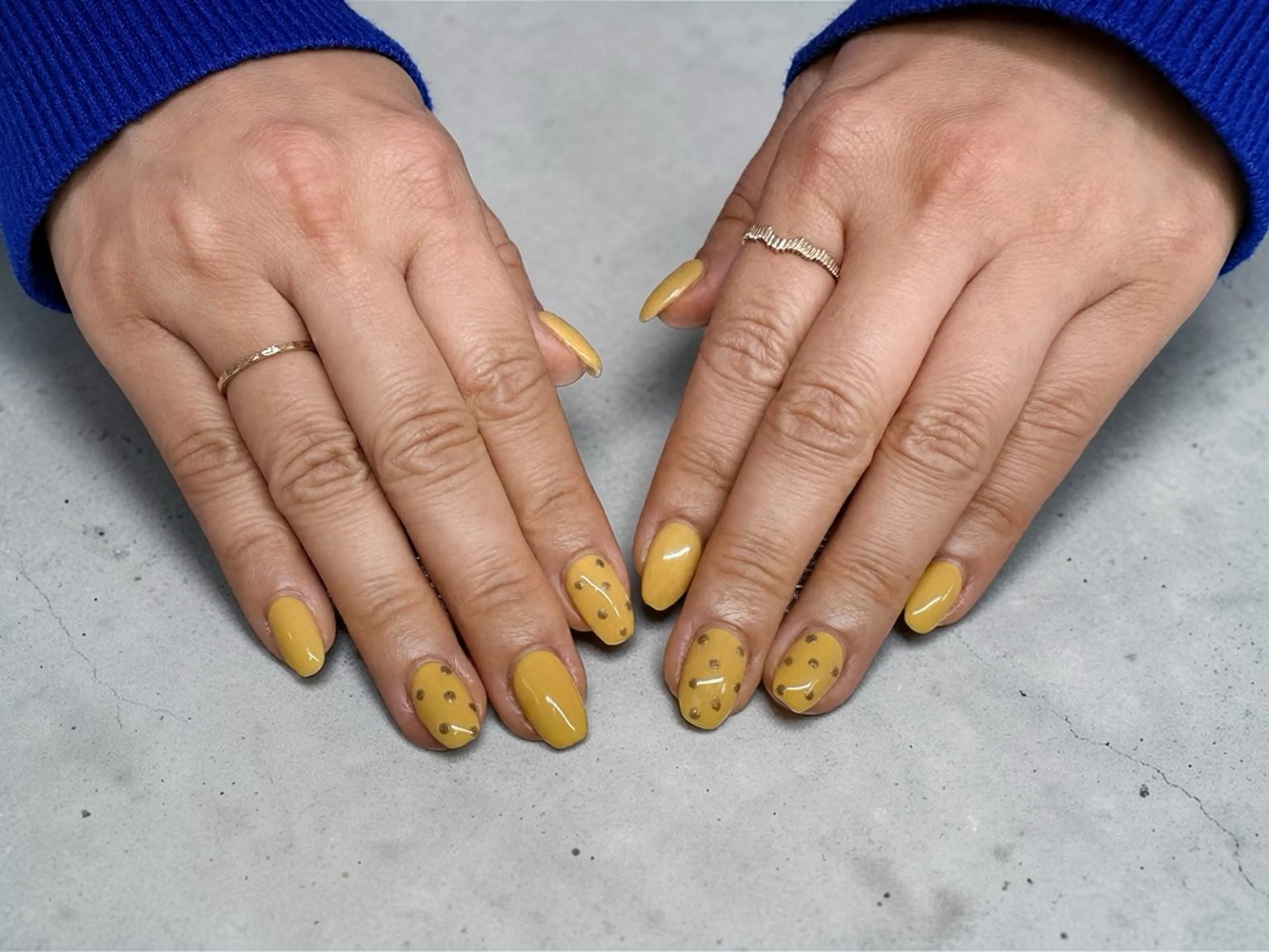 ネイル ラメ(グリッター) 持ち込み シンプルネイル ハンドネイル ハンドケア ♡Bivi♡自爪に 優しいネイルサロンのネイルデザイン