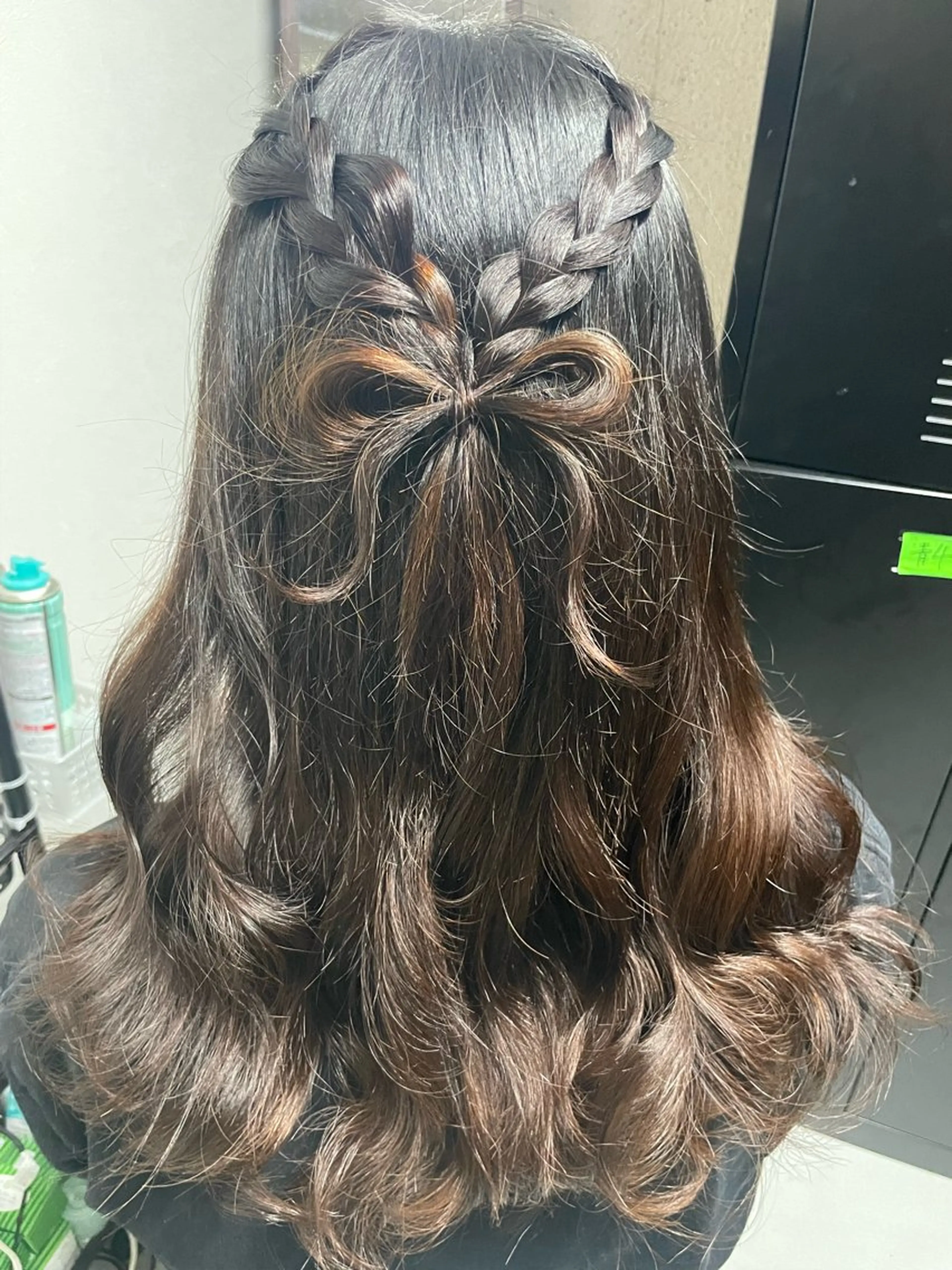 セミロング ヘアアレンジ ハーフアップ 🎨 SHIORI🥀のヘアスタイル