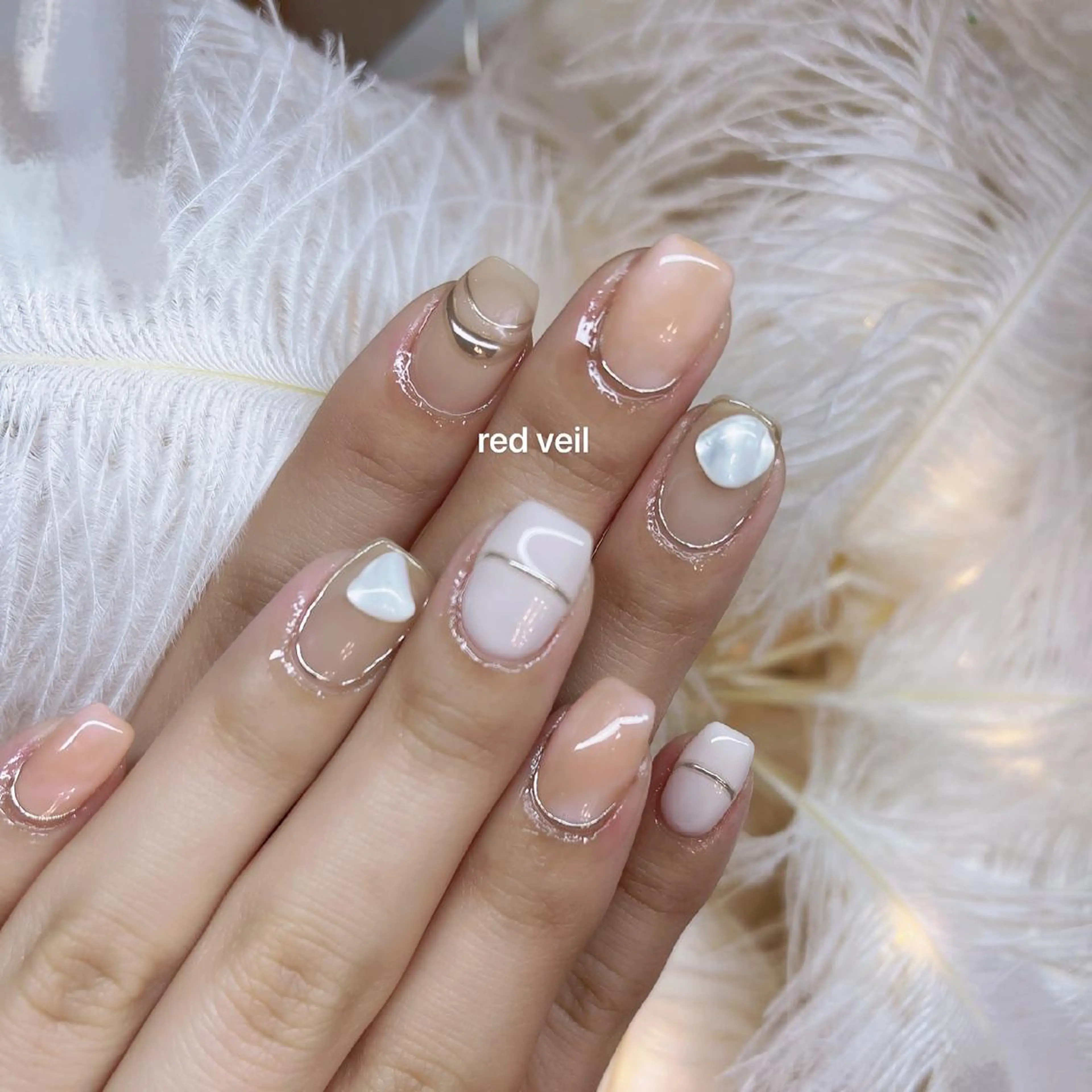 セミロング ネイル 長さ出し専門 nynaのネイルデザイン