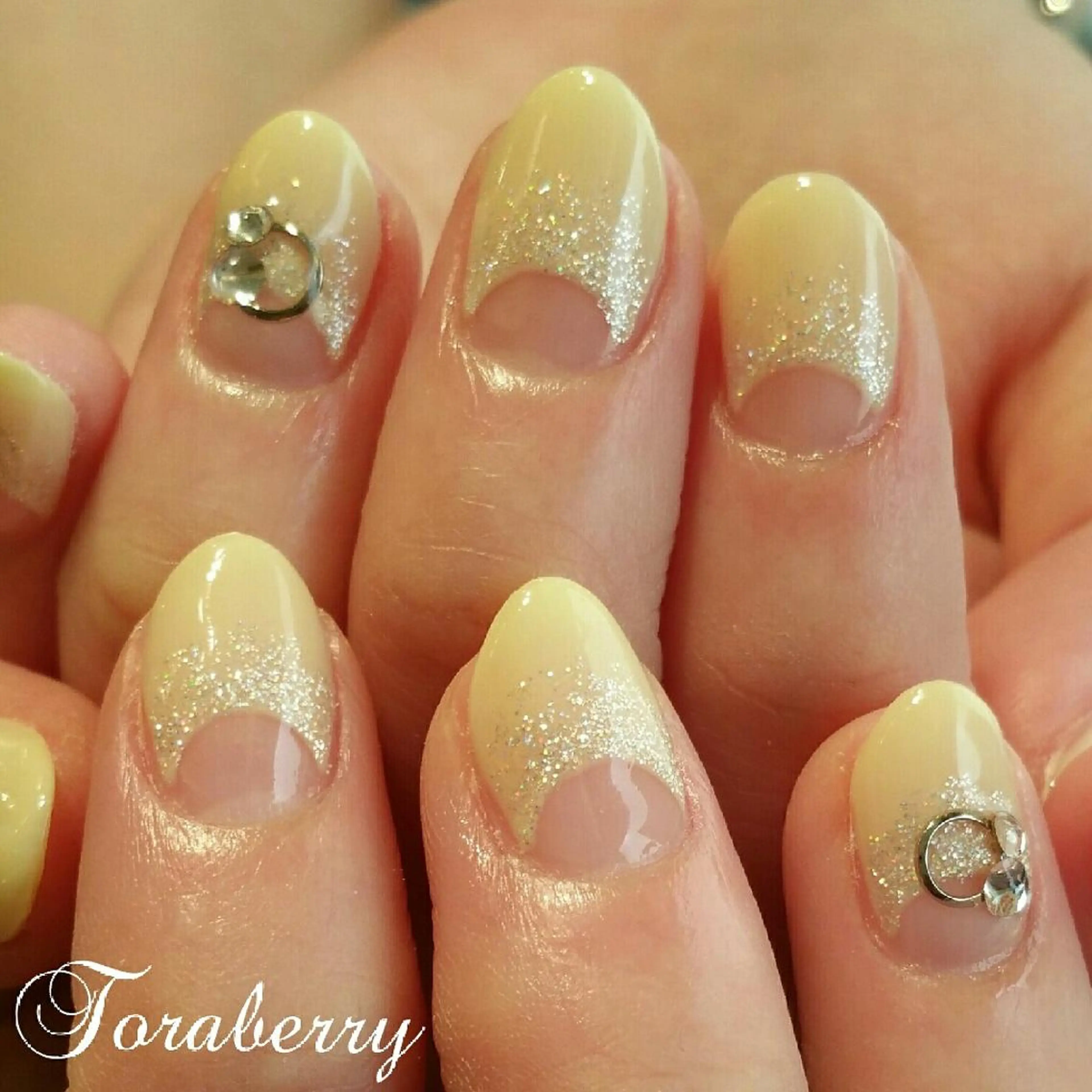 ネイル フレンチネイル 逆フレンチ ネイリスト なつみのネイルデザイン