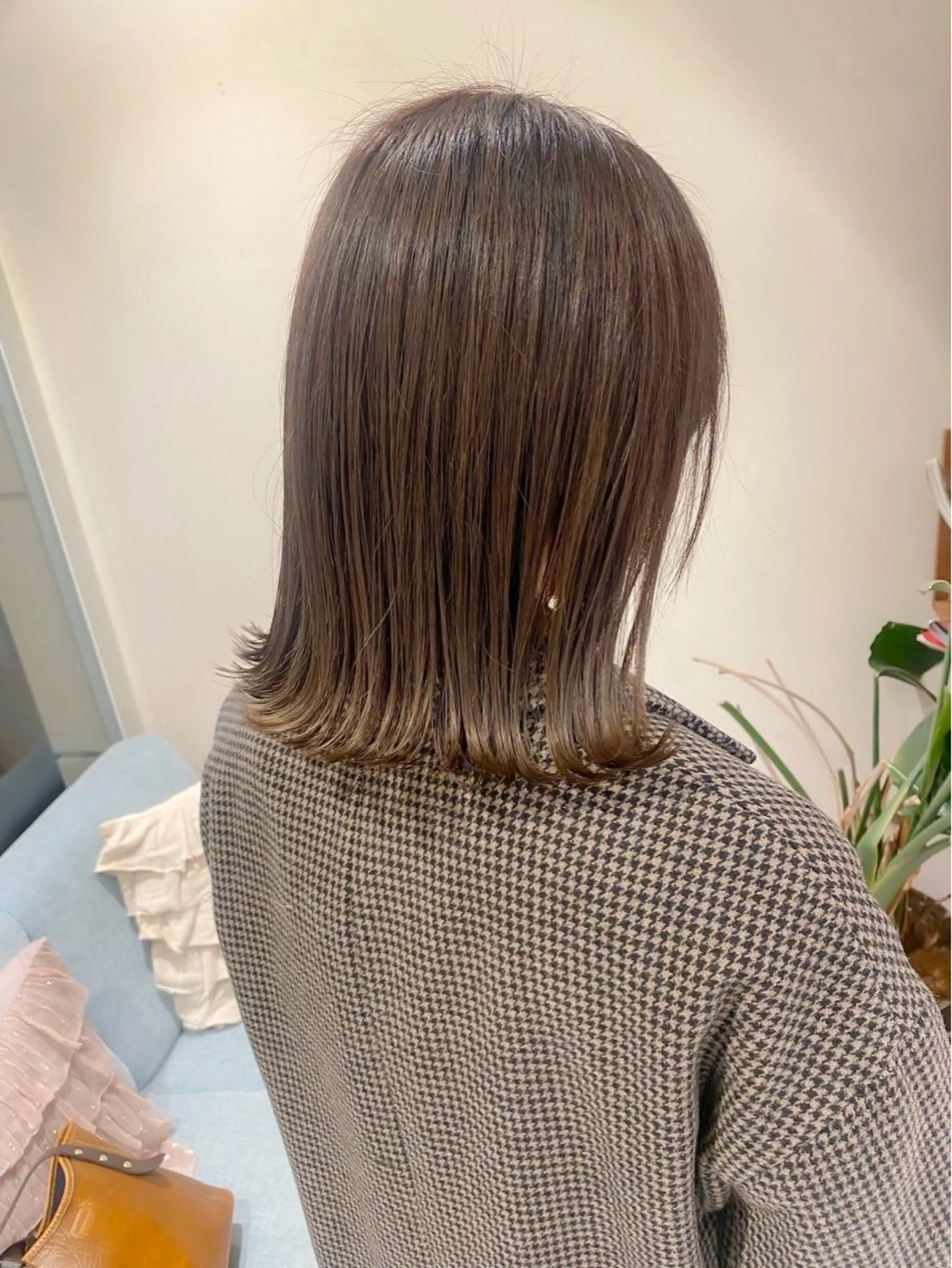 ミディアム カット ヘアカラー トリートメント 💖ボブ/髪質改善 顔周りレイヤー/ユイのヘアスタイル