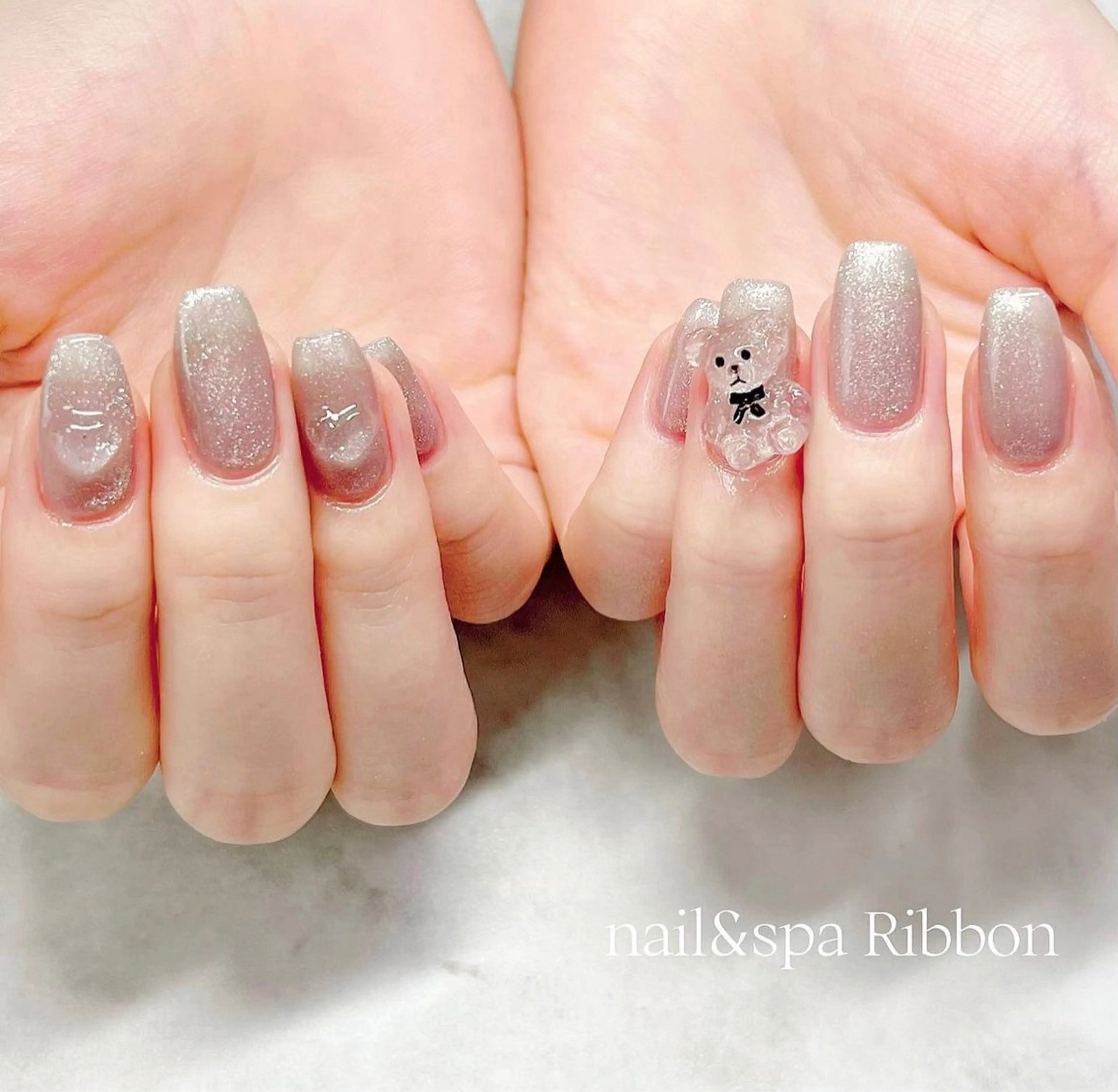 ネイル 東 真百のネイルデザイン