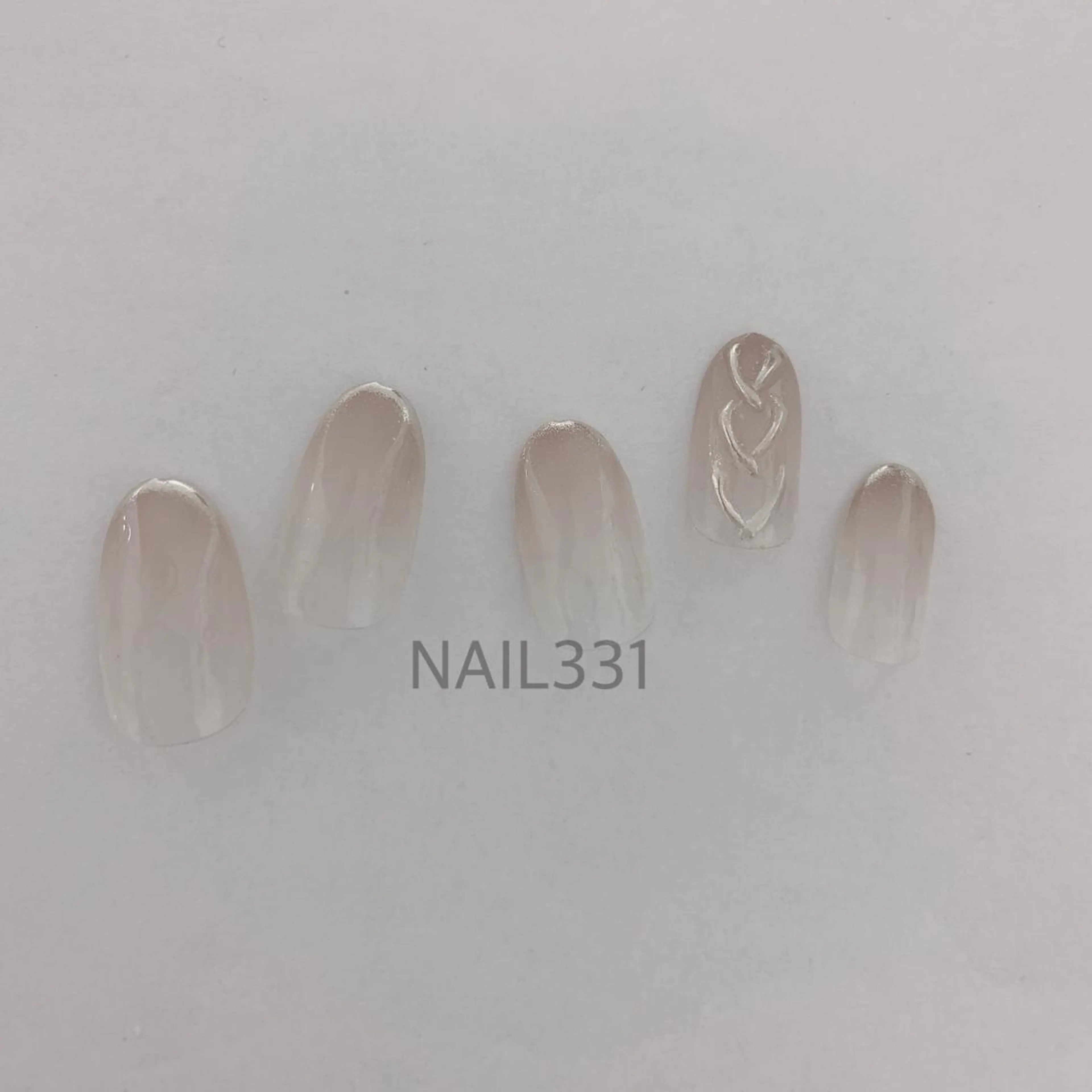 ネイル フレンチネイル Nail 331のネイルデザイン