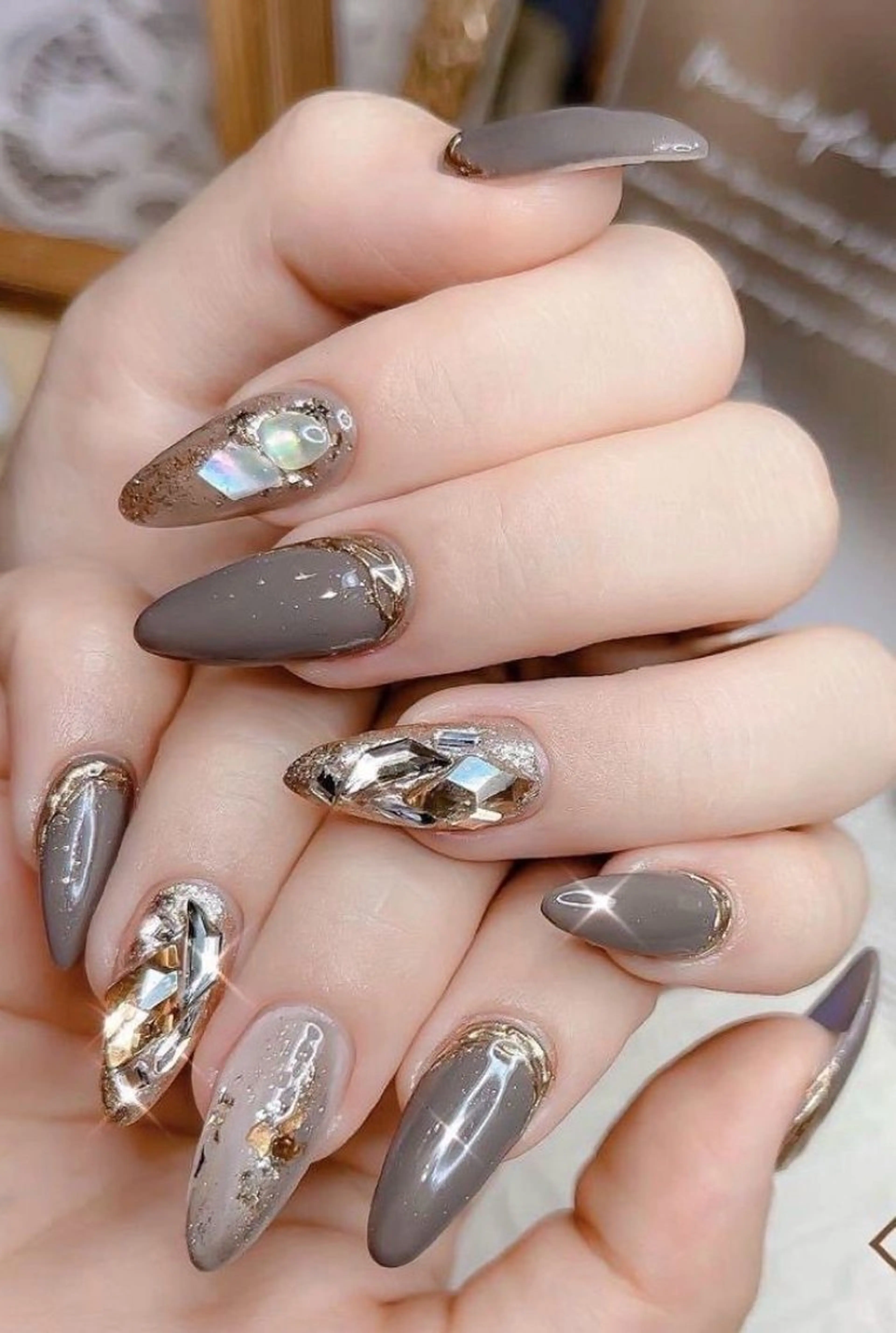 ロング T&D NailSalonのネイルデザイン