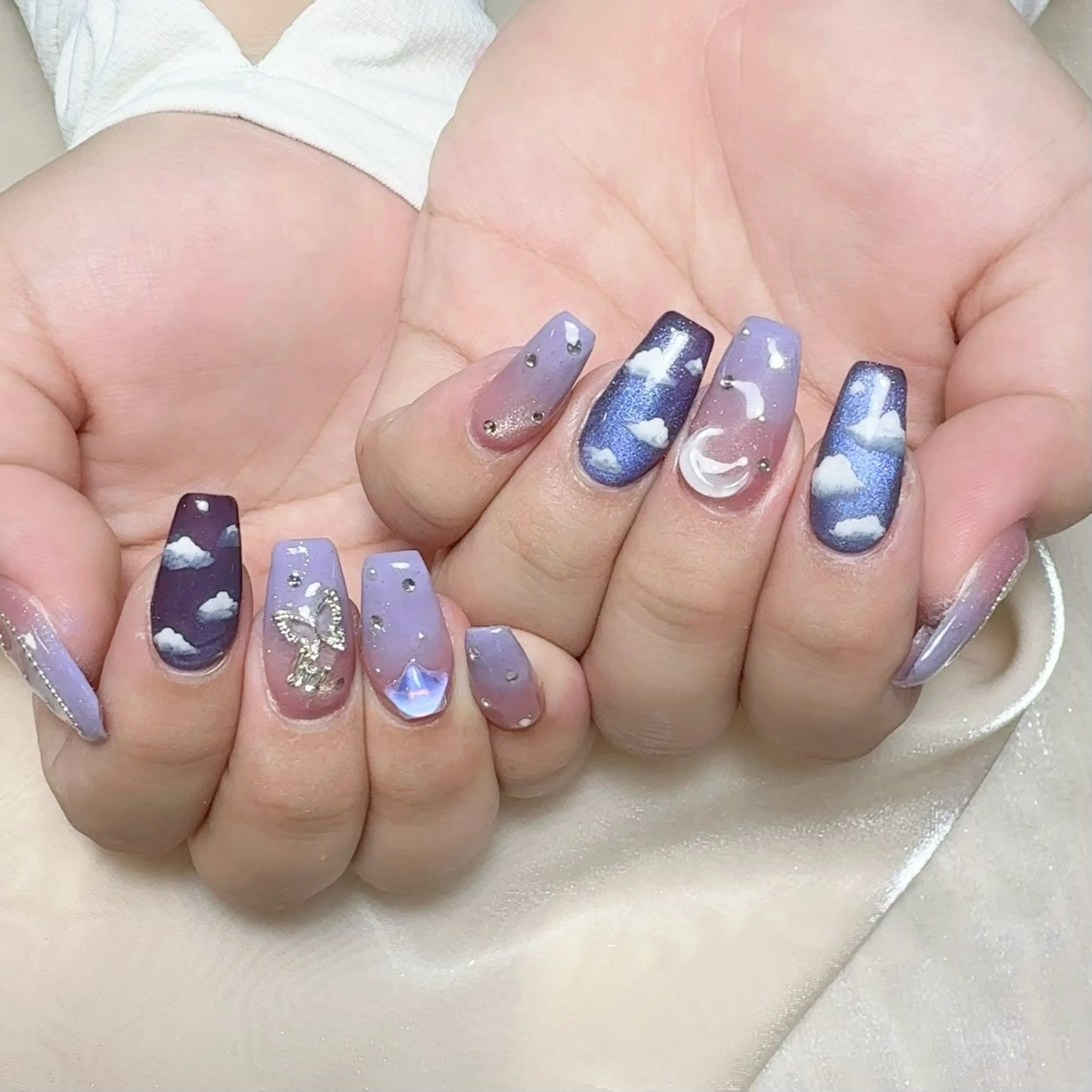 メンズ ネイル メンズ韓国風 アートネイル オーロラネイル ガーリー キラキラネイル ハンドネイル Nail salon 木にいるのネイルデザイン