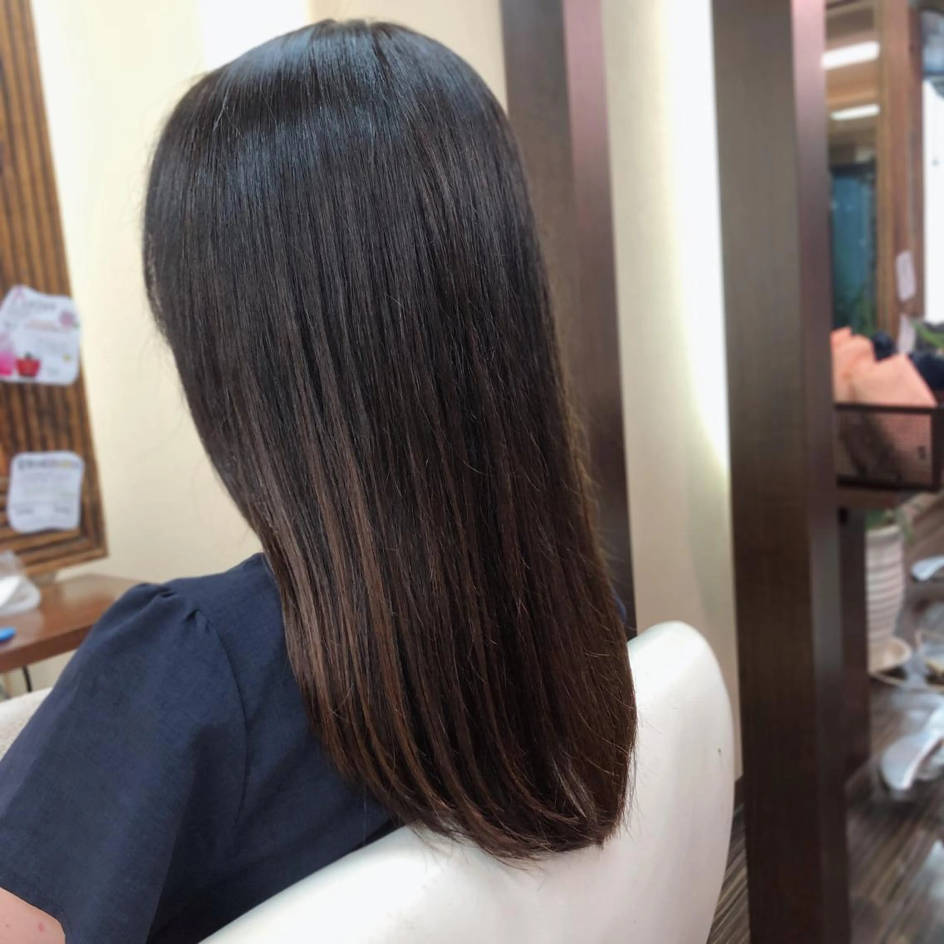 ロング カット 縮毛矯正 トリートメント 山崎 絵莉香のヘアスタイル