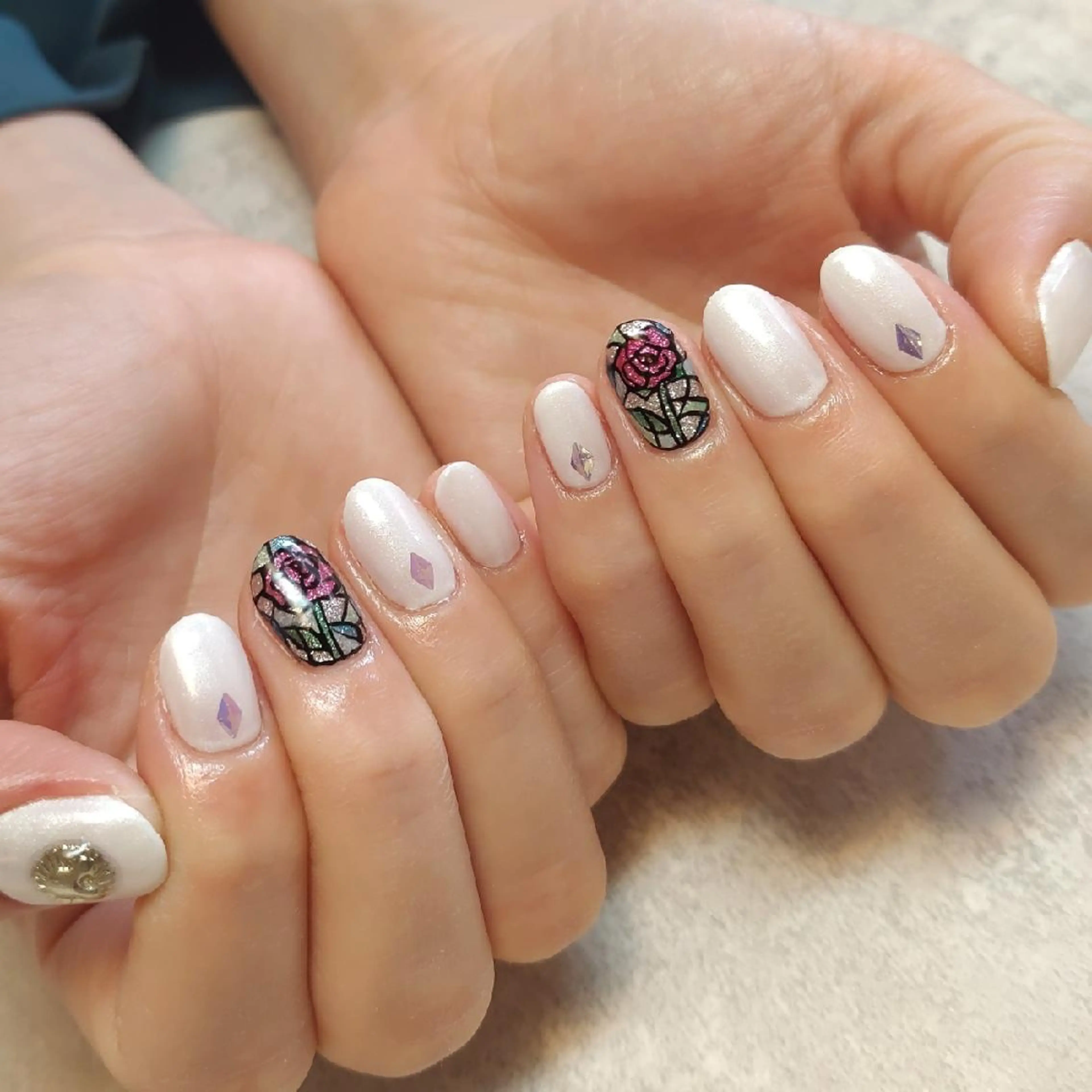 ネイル ジェヌインネイル 河内のネイルデザイン