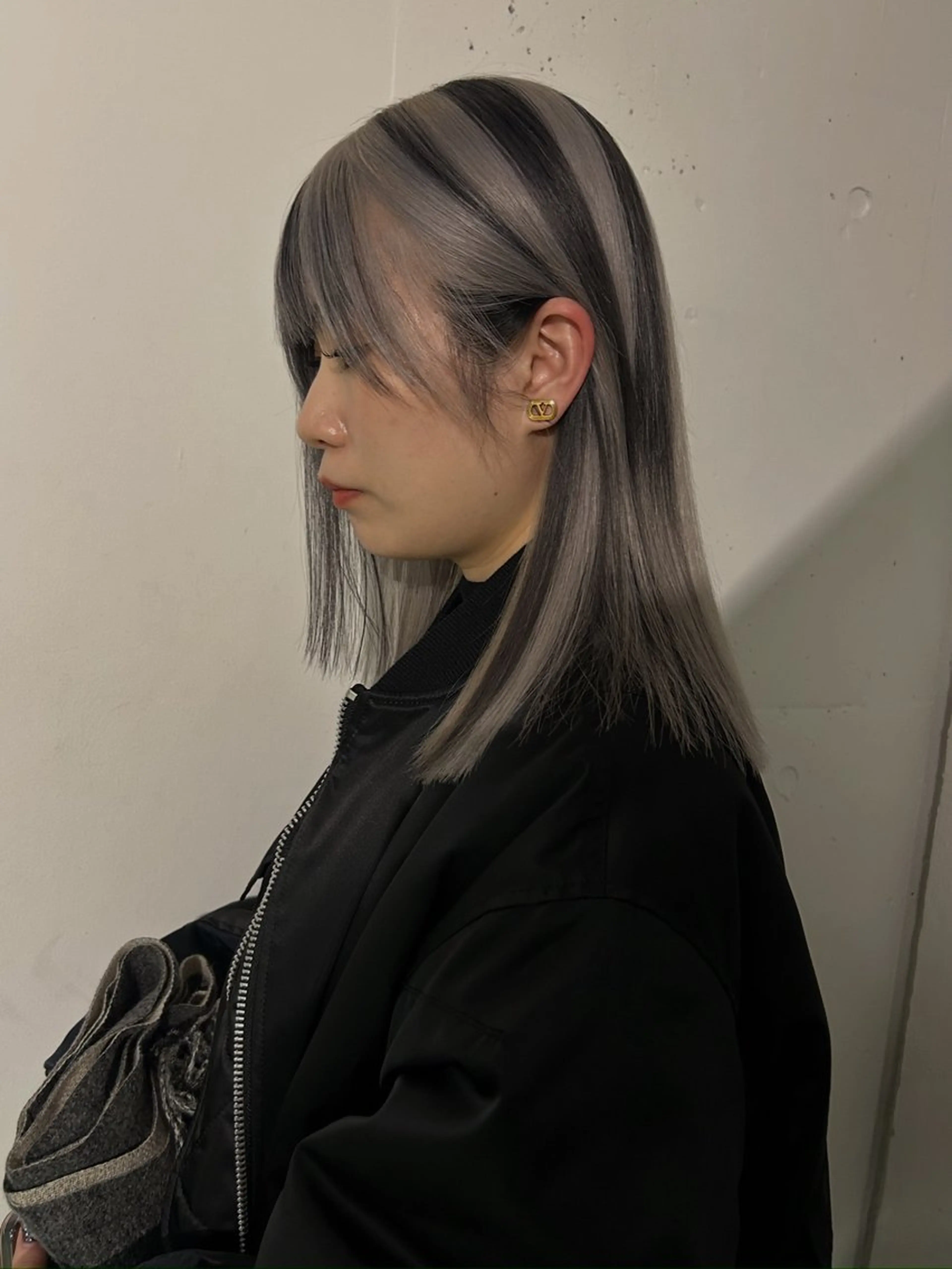 セミロング カラー シールエクステ ブリーチ 透明感カラー デザインカラー ハイトーンカラー SITY. 🦋mamiya🦋のヘアスタイル