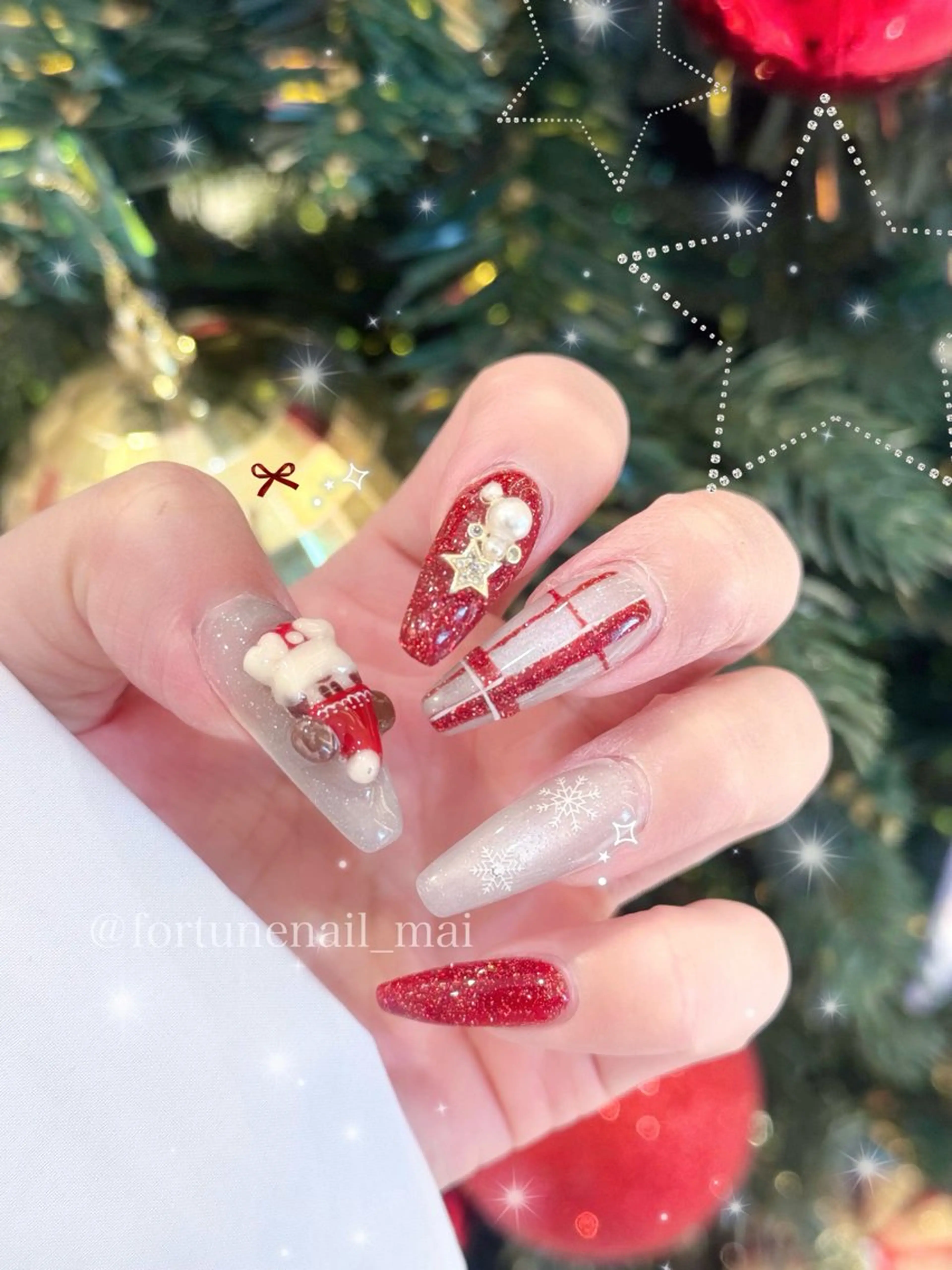 ネイル 冬ネイル クリスマス ハンドネイル 🎀Mai 🎀✩.*のネイルデザイン
