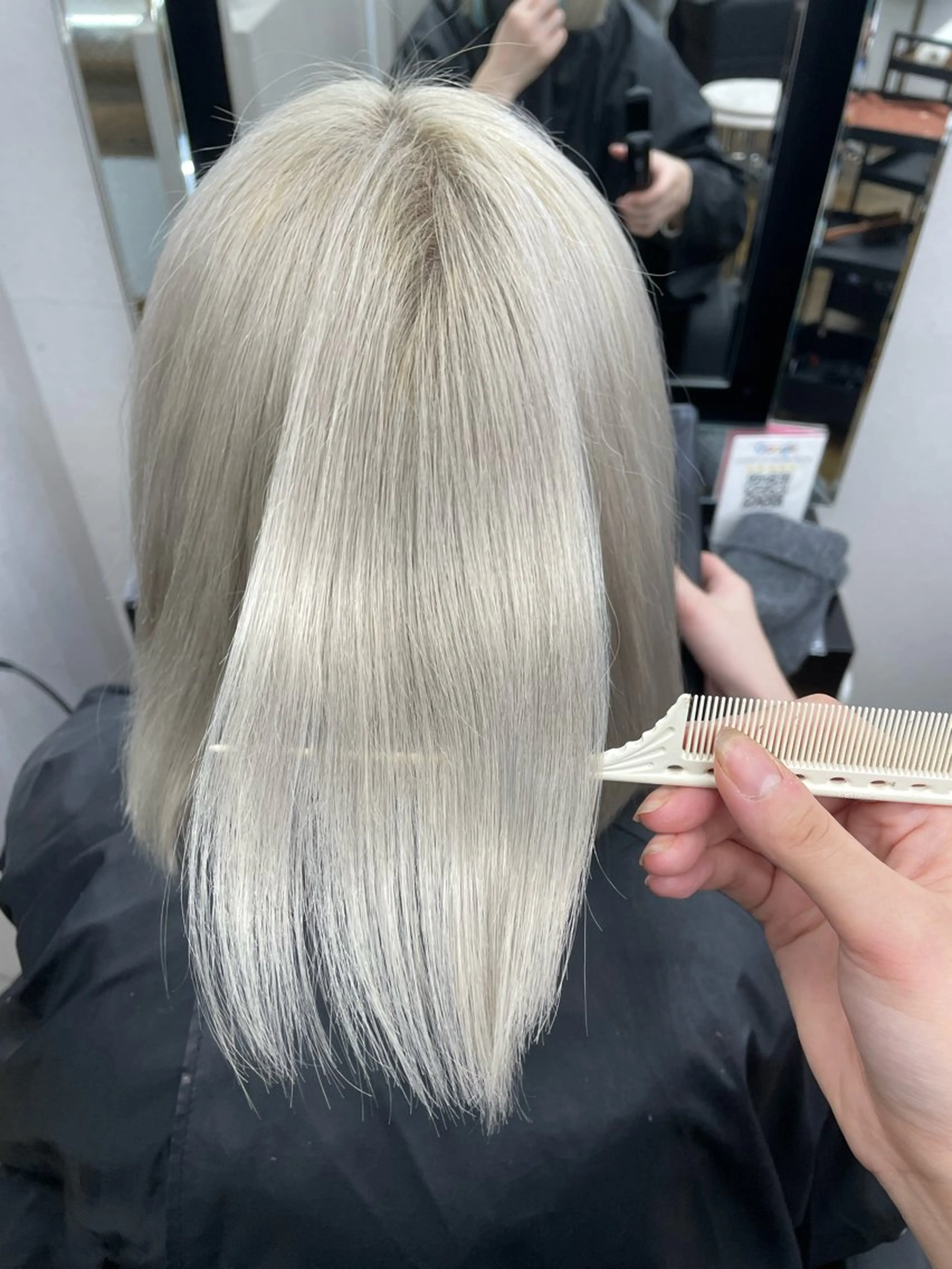 ミディアム 𝙃𝘼𝙍𝙐🎀 韓国×エクステのヘアスタイル