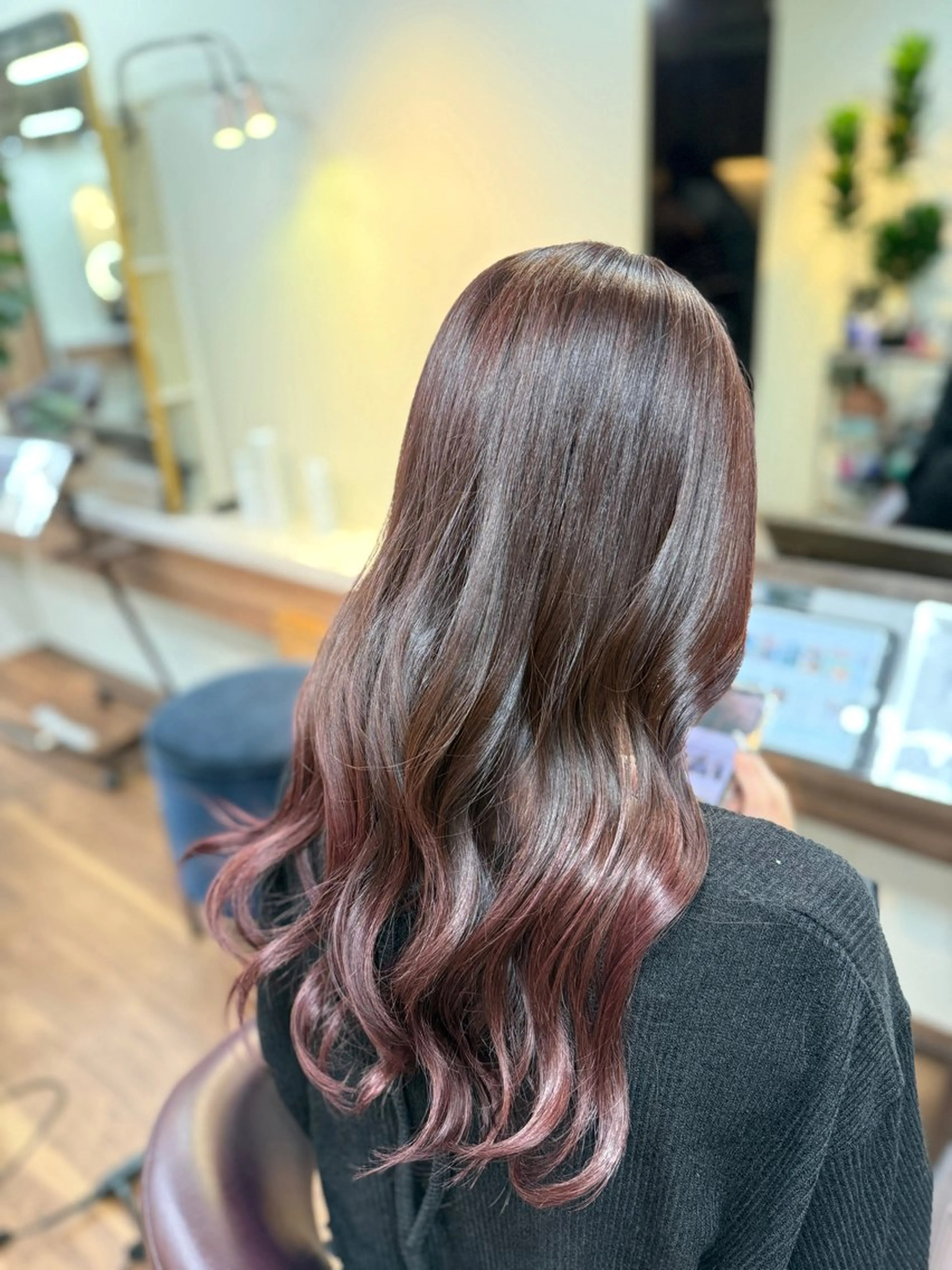 セミロング ヘアカラー トリートメント 桑村 菜々のヘアスタイル