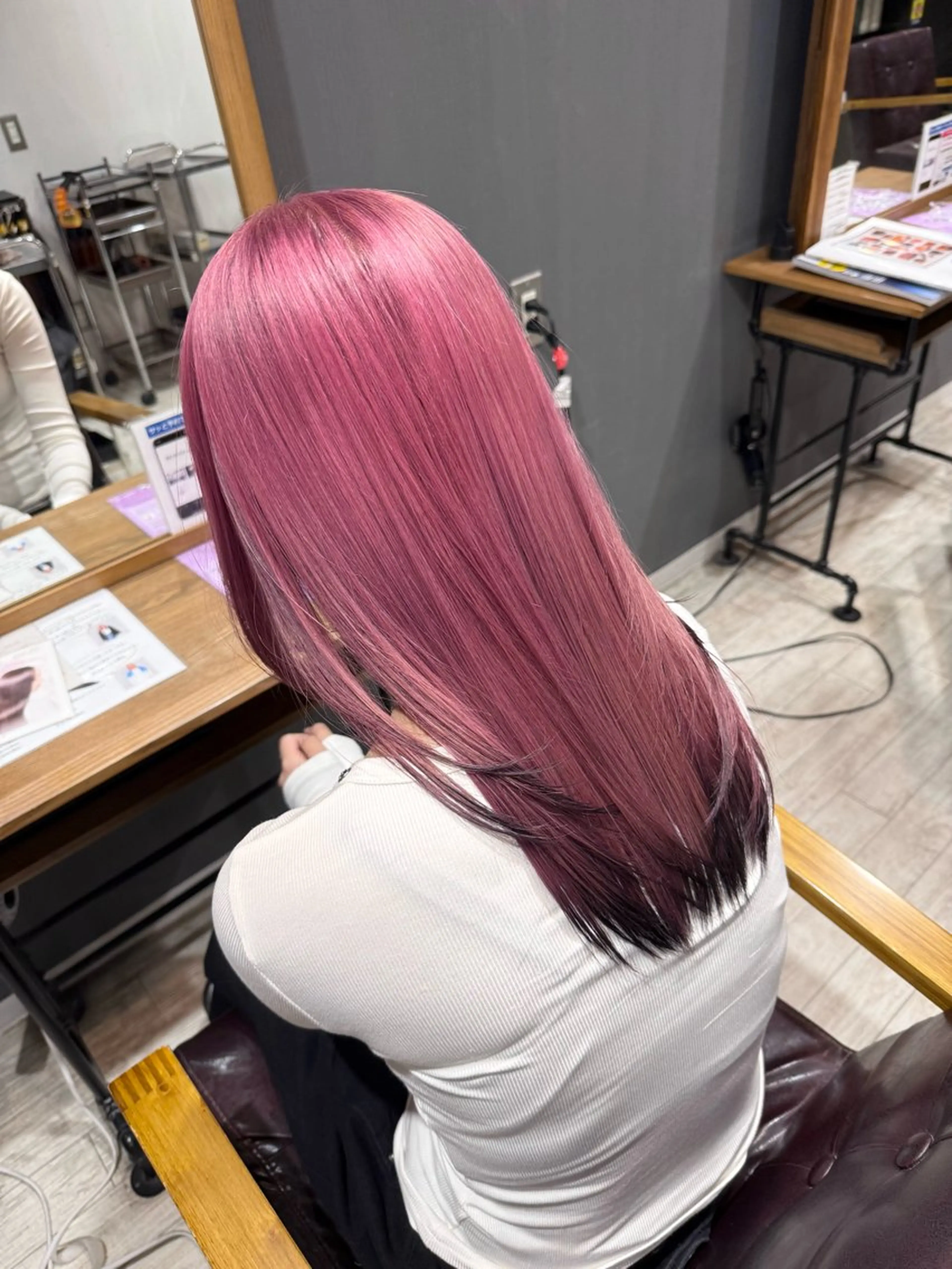 ロング カラー ヘアカラー まつもと みなつのヘアスタイル