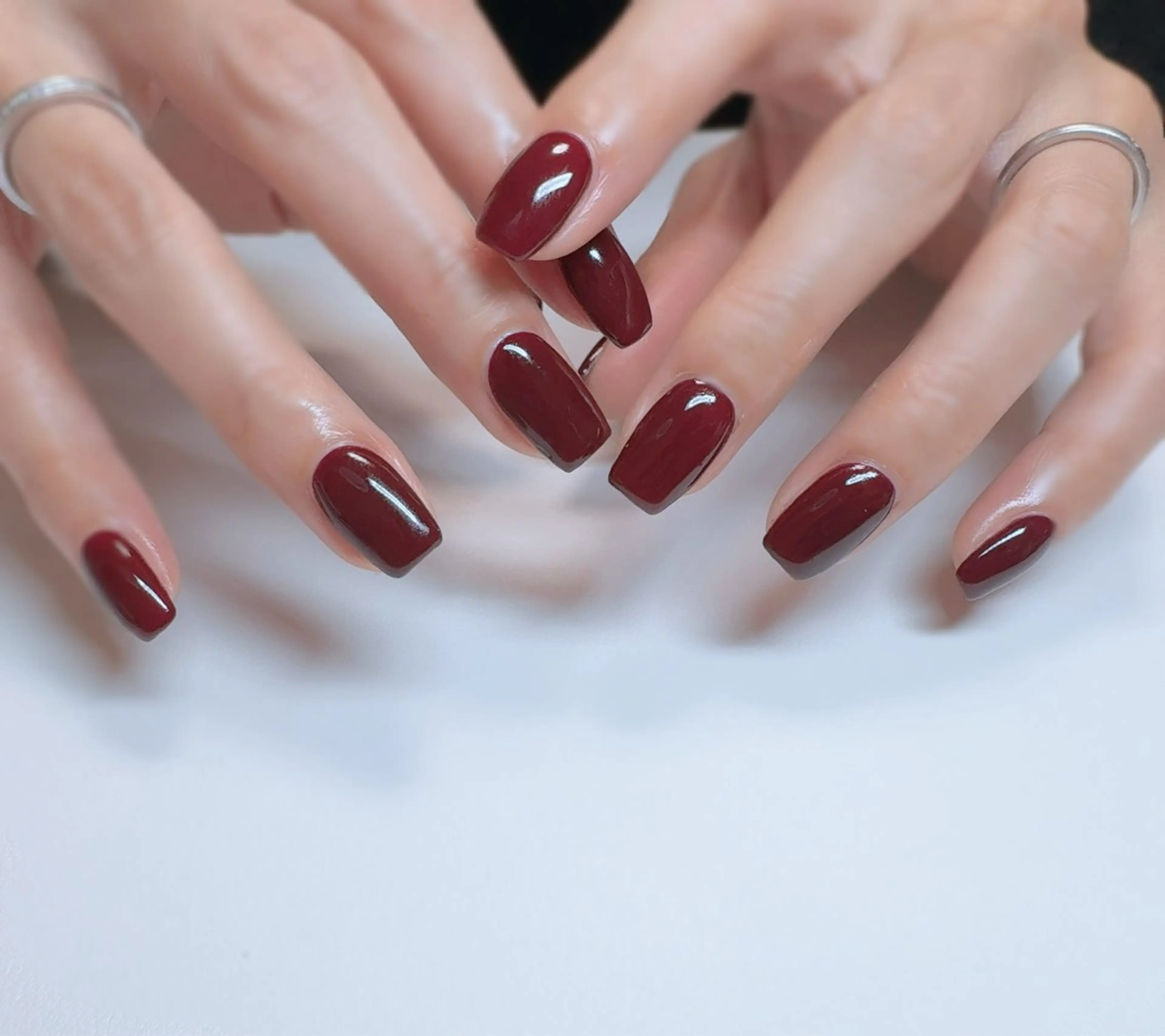 ネイル ワンカラーネイル 赤色 冬ネイル クリスマス nailsalon urümのネイルデザイン