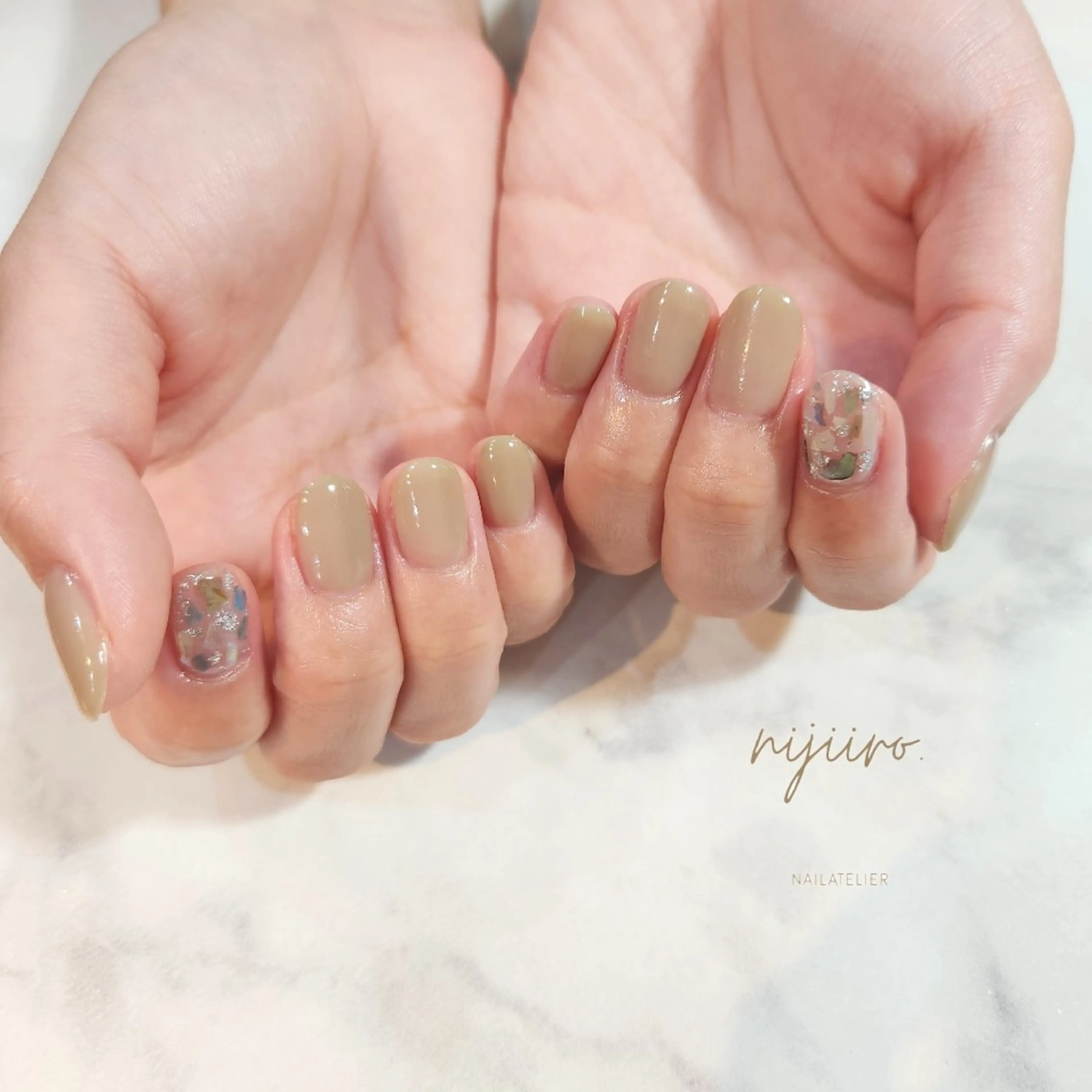 ネイル ハンドネイル nailatelier nijiiro.所属・nijiiro🌈 サトウのネイルデザイン