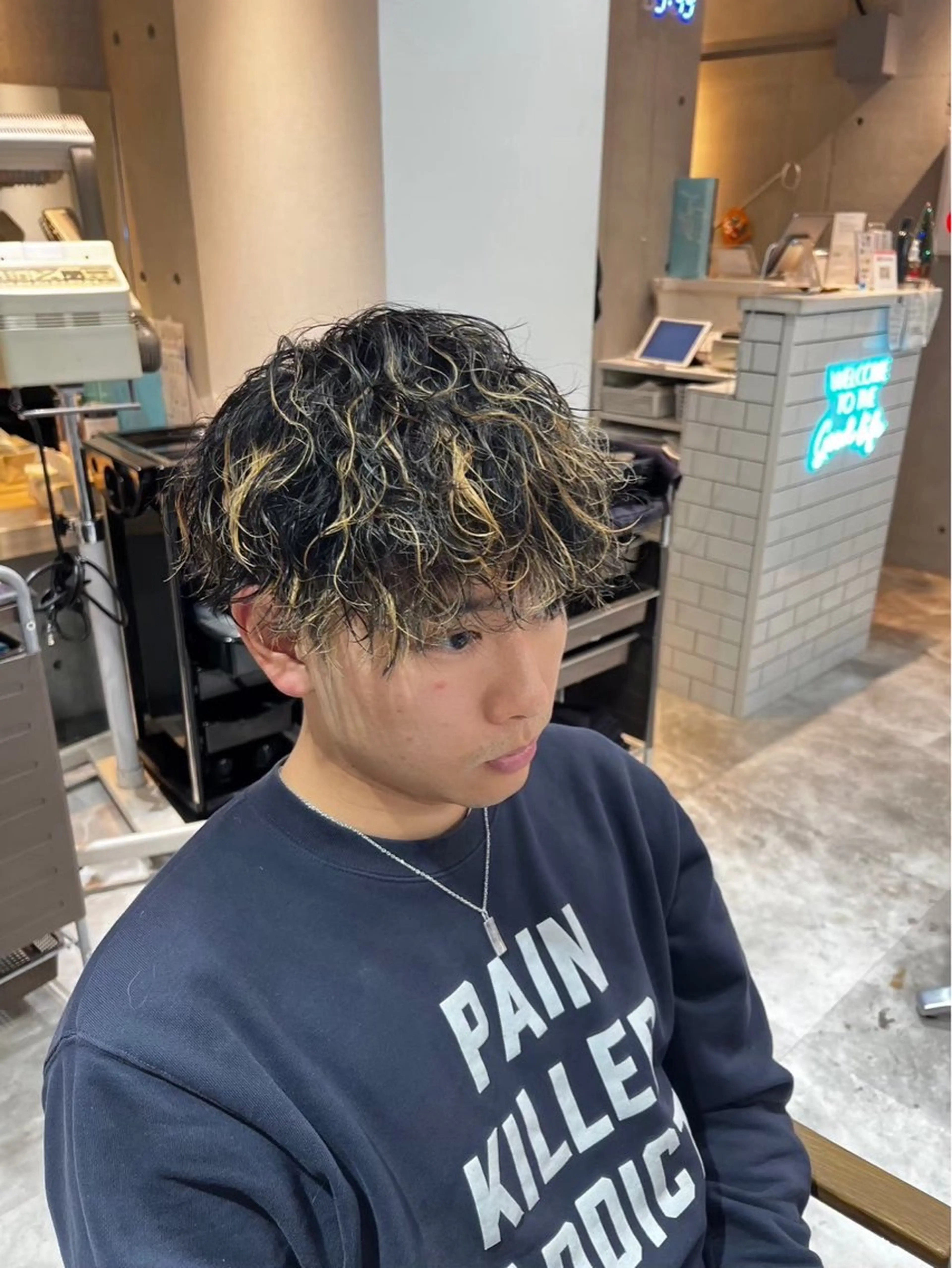 ミディアム カラー メンズ カット ヘアカラー メンズ特化美容師/ 四辻 凱斗のヘアスタイル