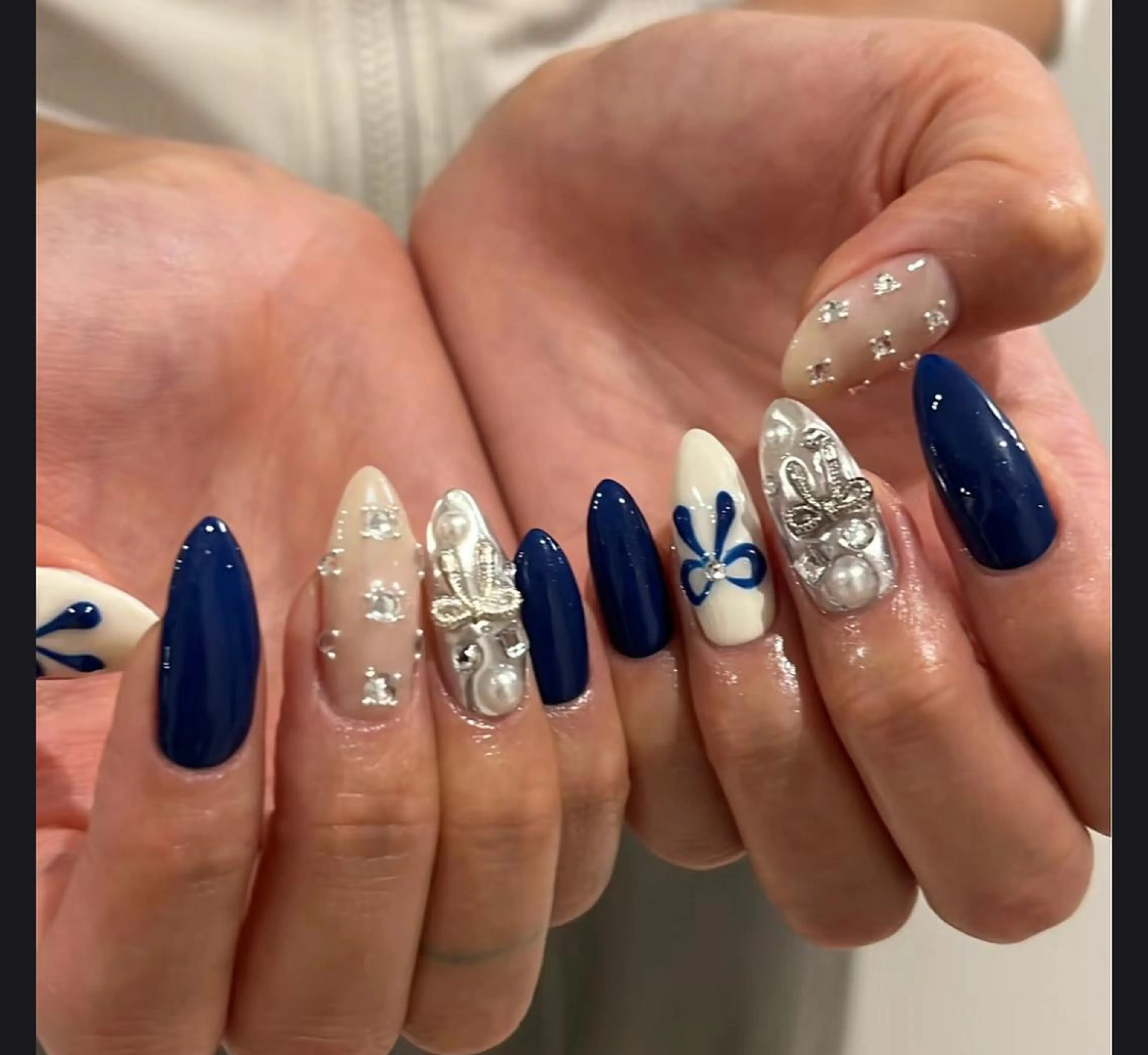 ネイル ハンドネイル ハンドケア 🍑 momo_nailのネイルデザイン