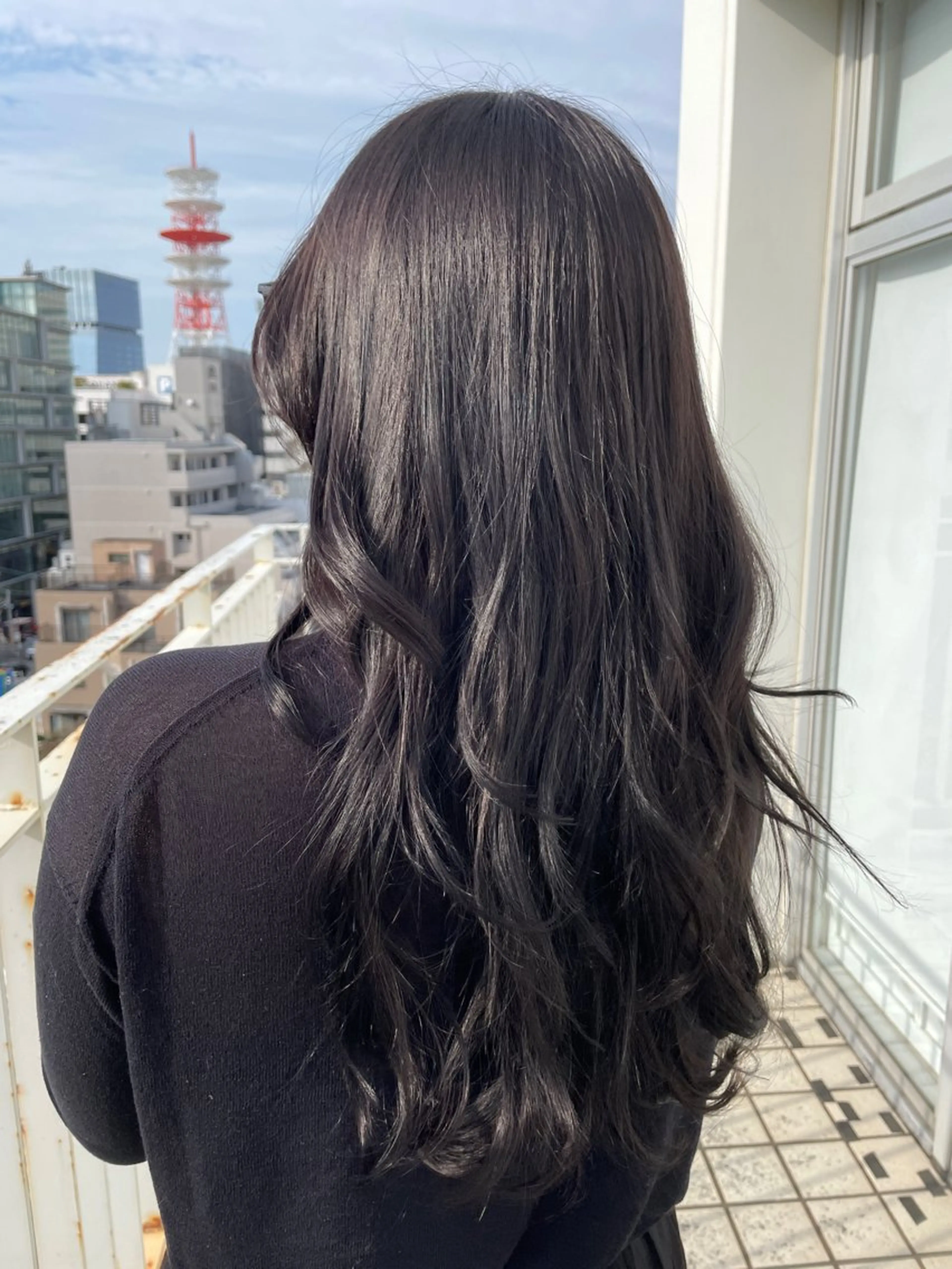 ロング カラー 黒髪 ブルーカラー ブルーブラック 顔まわりレイヤー レイヤーカット カット ヘアカラー トリートメント Share  Salon  Reco【GARDEN】所属・末石 智のヘアスタイル