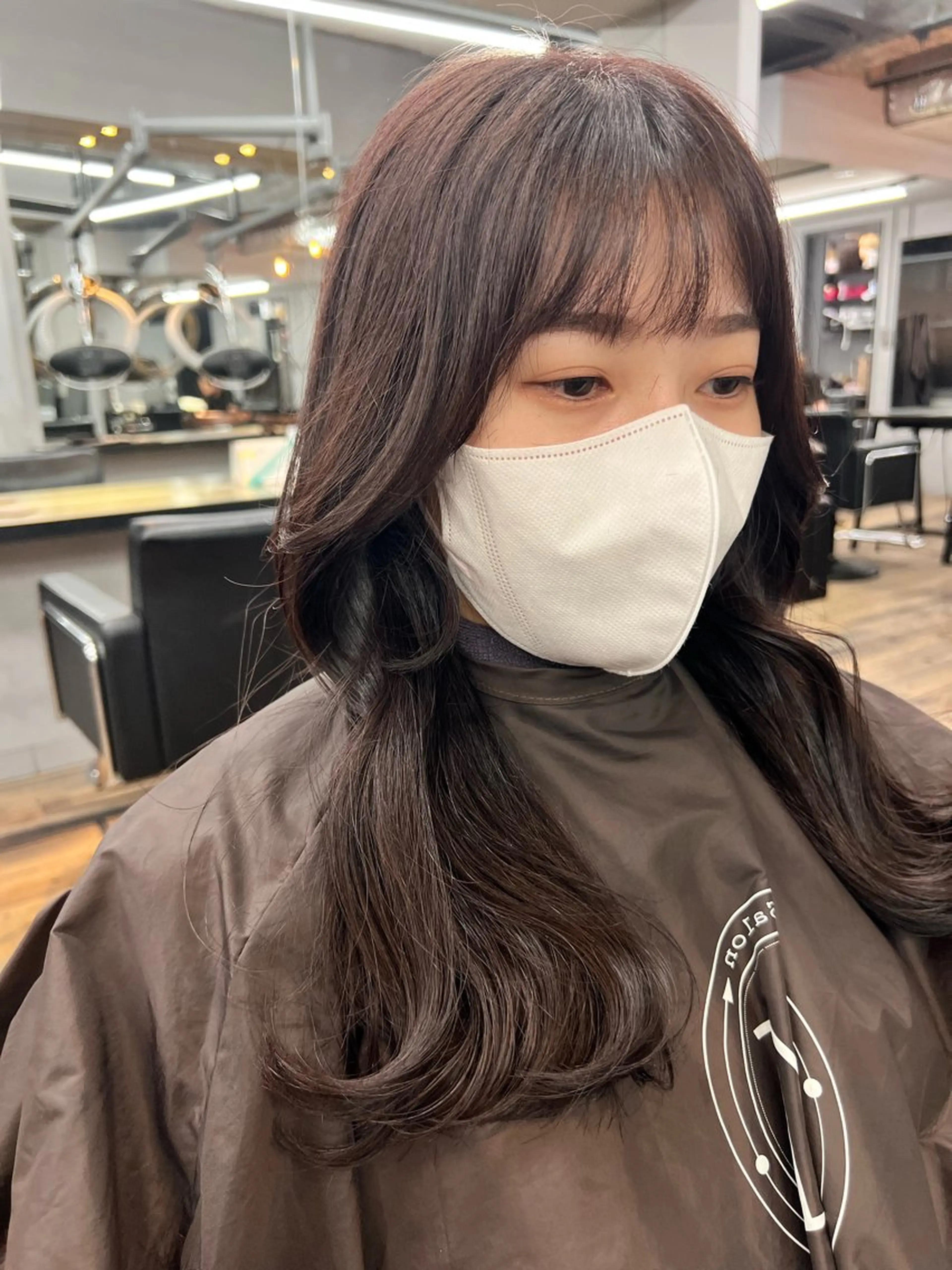 ロング 寄主 洸雅のヘアスタイル