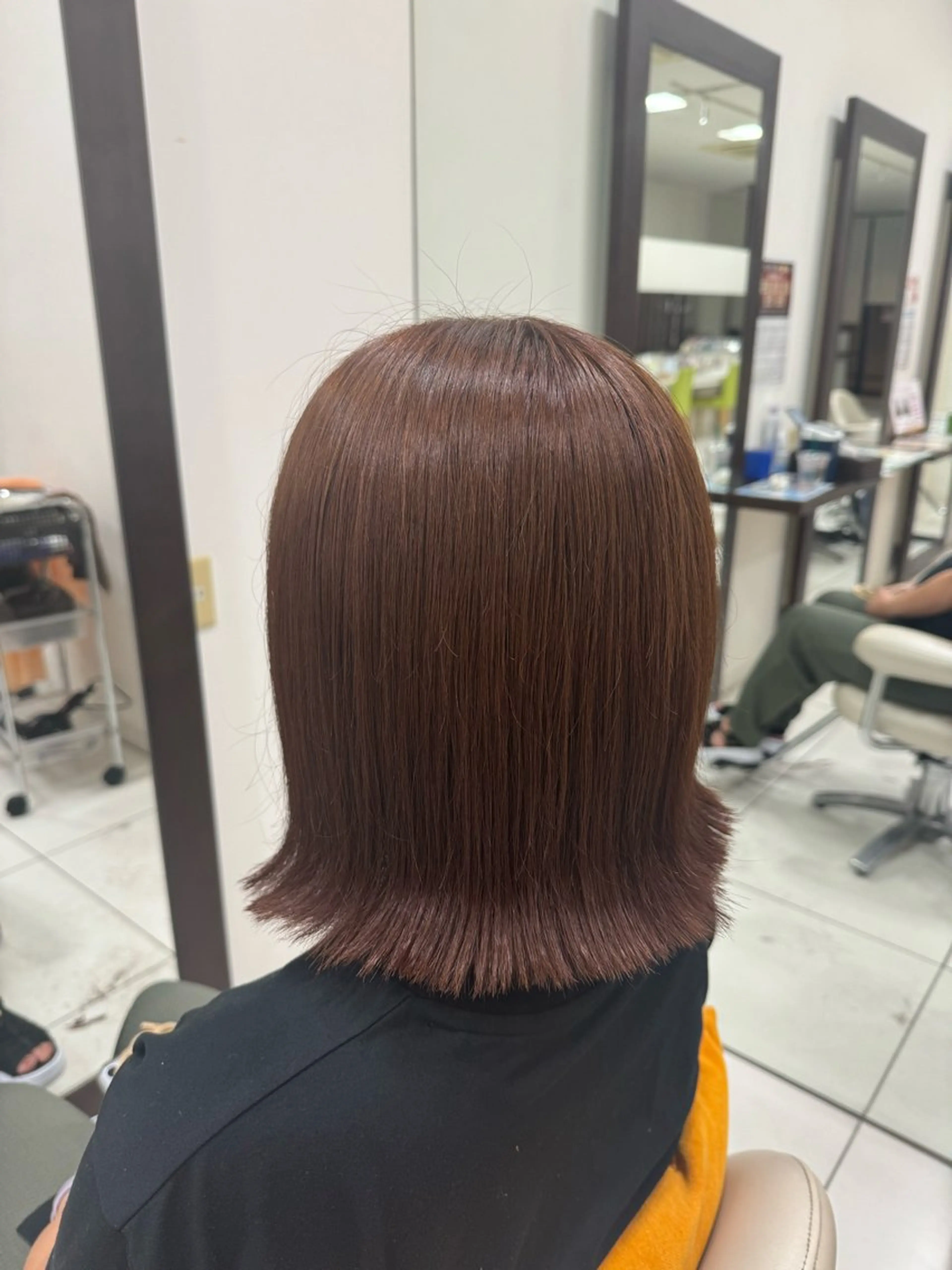 ミディアム 小達 陽菜のヘアスタイル